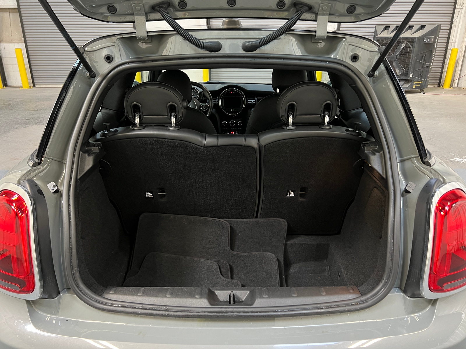 Thumbnail: 2021 MINI Cooper Hardtop - 6