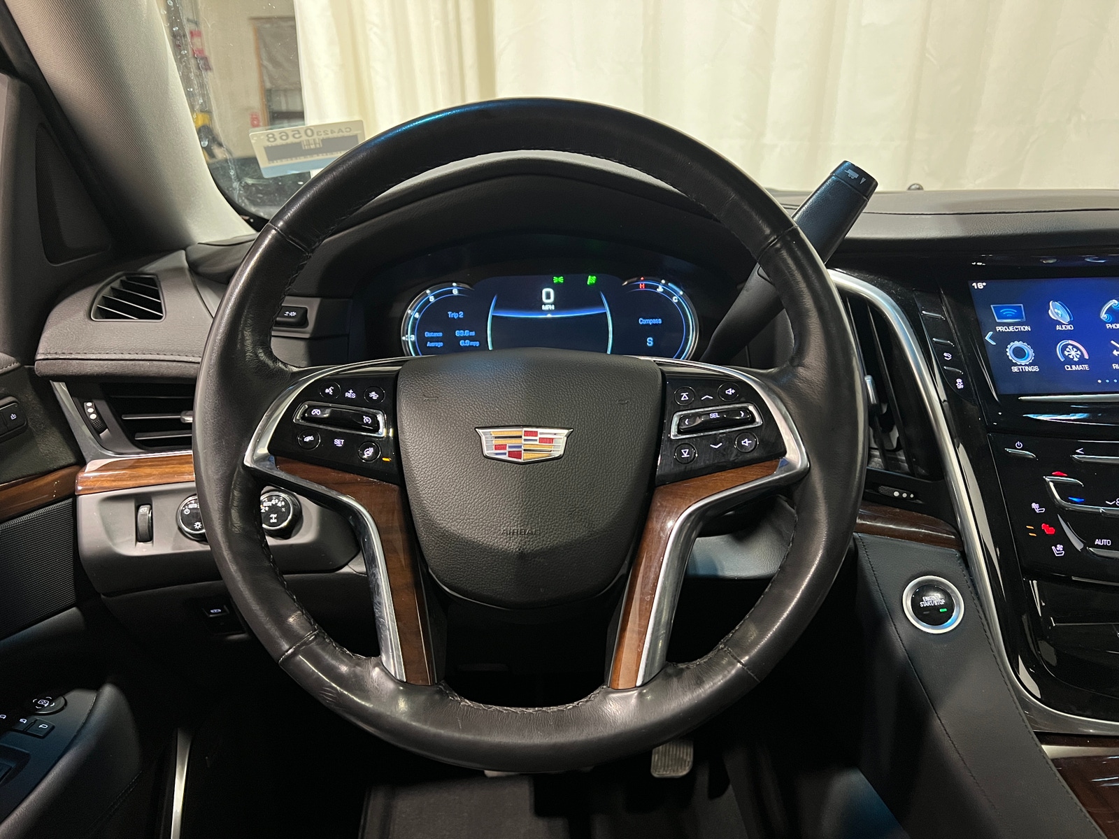 Thumbnail: 2019 Cadillac Escalade - 4