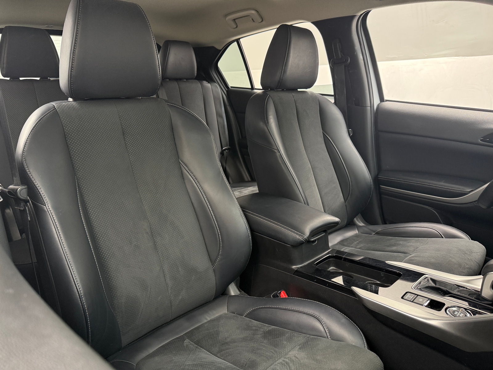 Thumbnail: 2024 Mitsubishi Eclipse Cross - 2