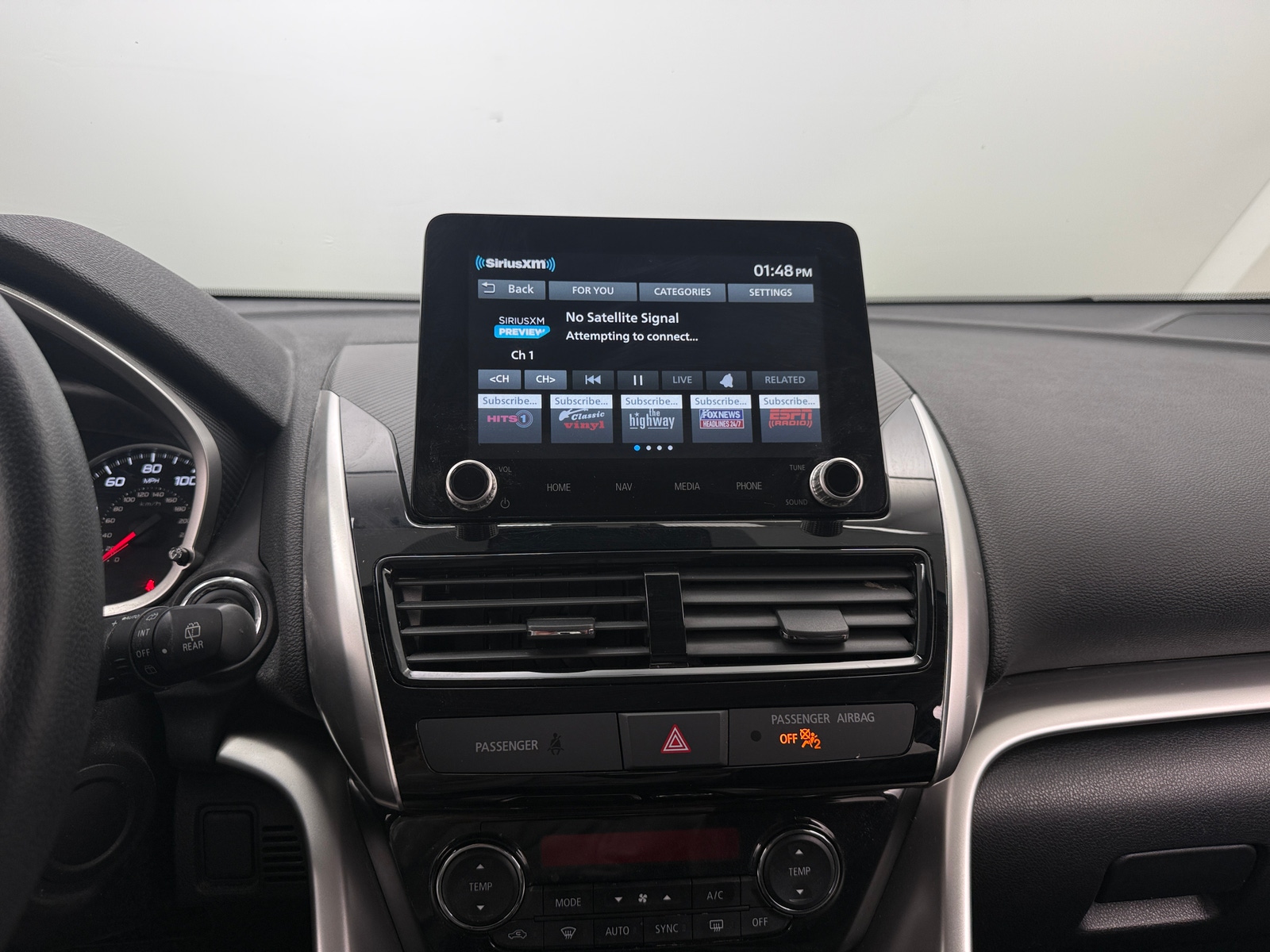 Thumbnail: 2024 Mitsubishi Eclipse Cross - 4