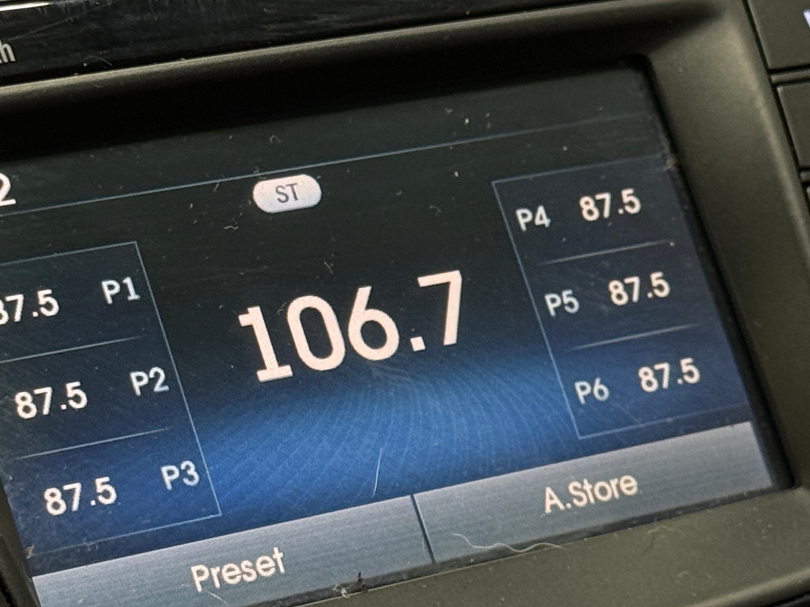 Thumbnail: 2016 Hyundai Elantra - 4