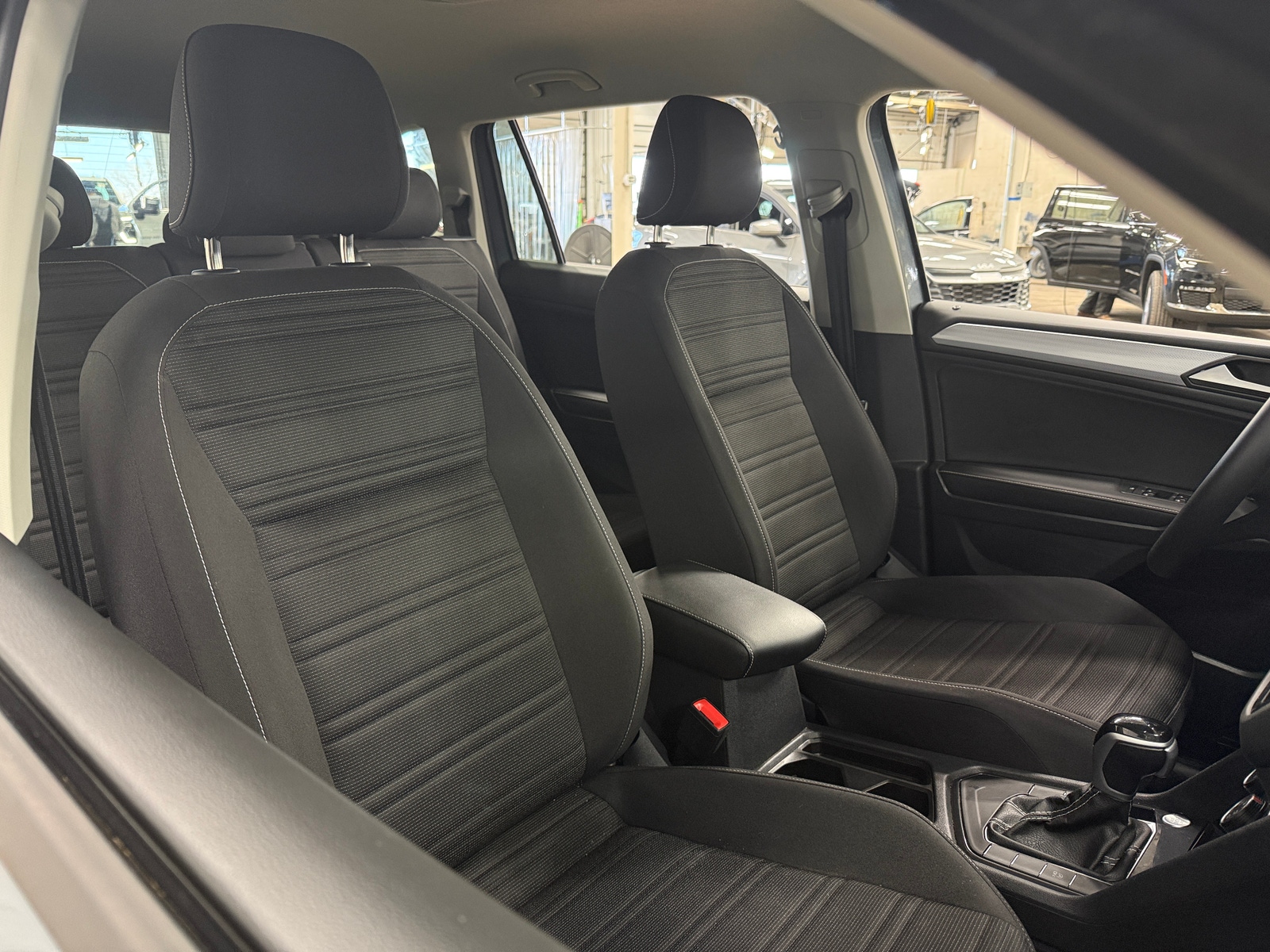 Thumbnail: 2024 Volkswagen Tiguan - 2