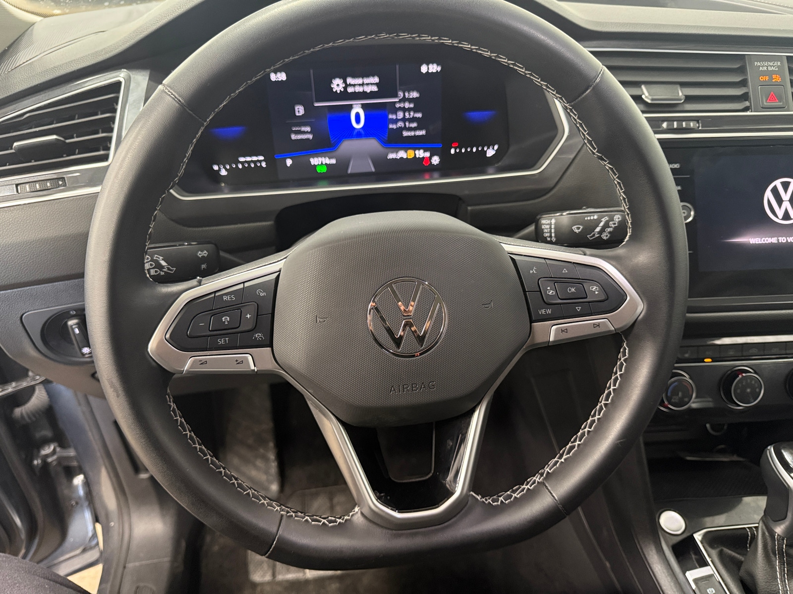 Thumbnail: 2024 Volkswagen Tiguan - 5