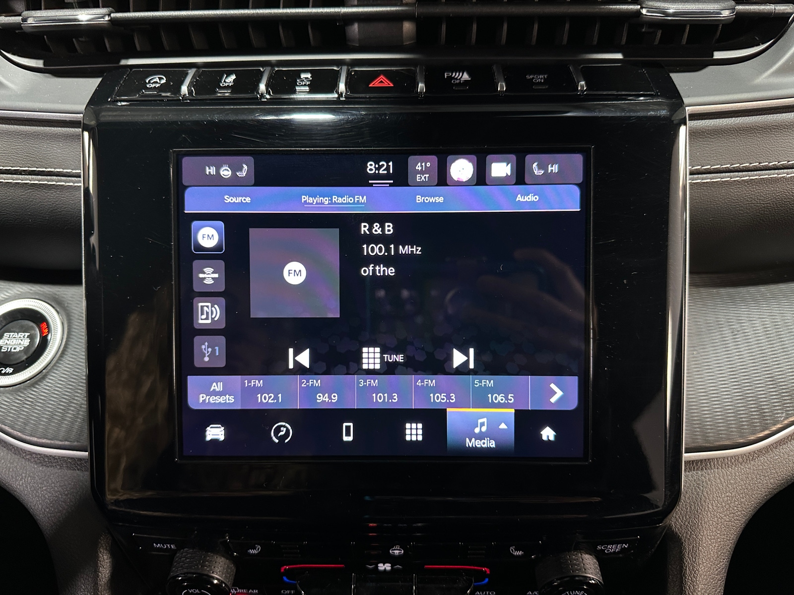 Thumbnail: 2024 Jeep Grand Cherokee - 3