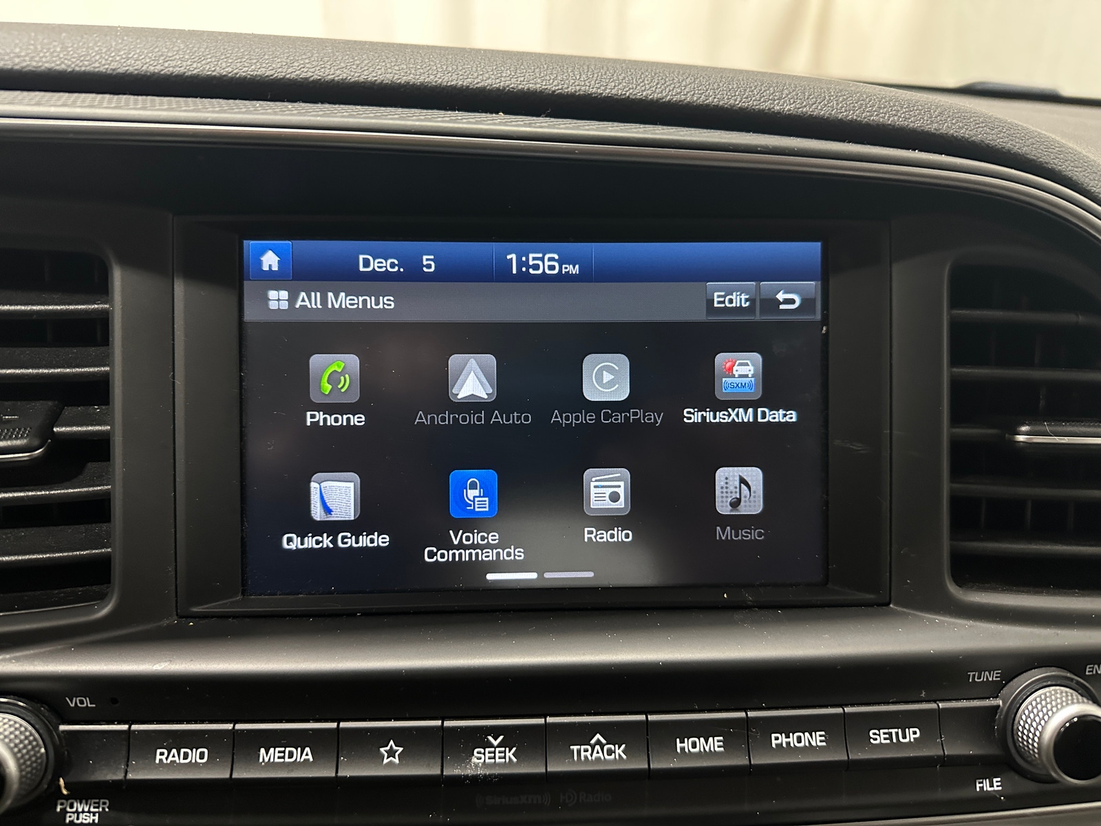 Thumbnail: 2020 Hyundai Elantra - 4