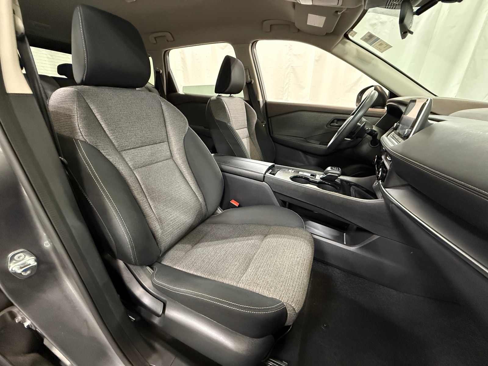 Thumbnail: 2021 Nissan Rogue - 2