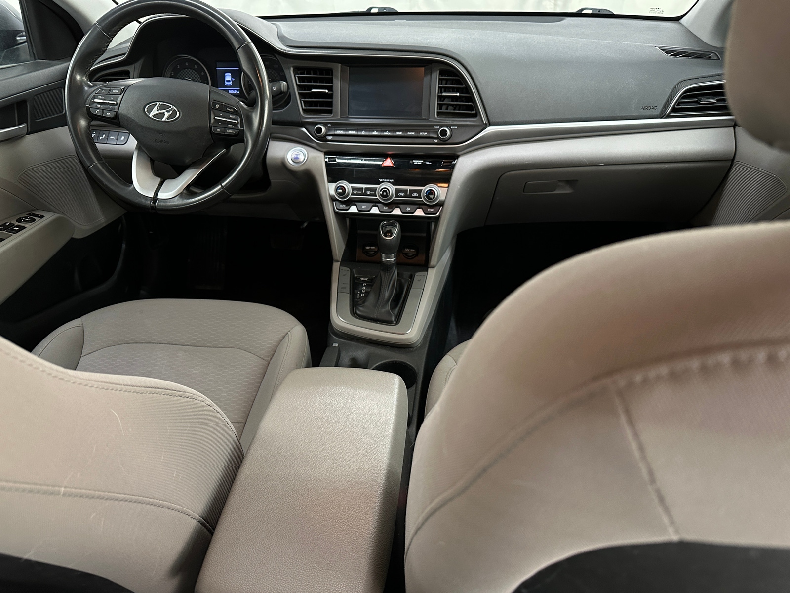 Thumbnail: 2019 Hyundai Elantra - 3