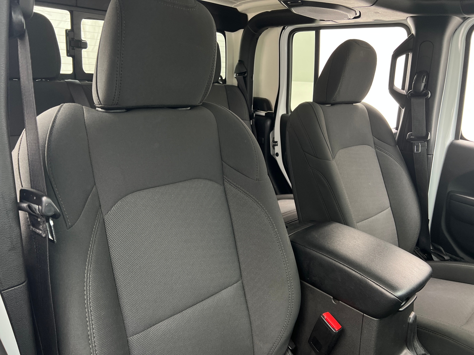 Thumbnail: 2023 Jeep Gladiator - 2