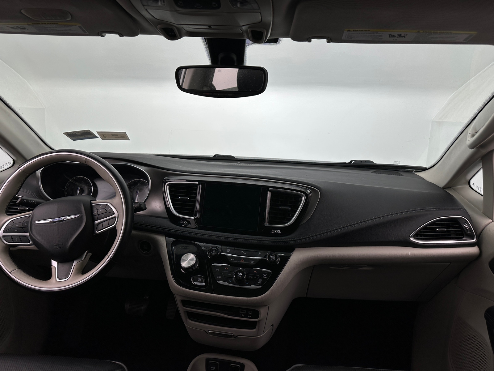 Thumbnail: 2018 Chrysler Pacifica - 2