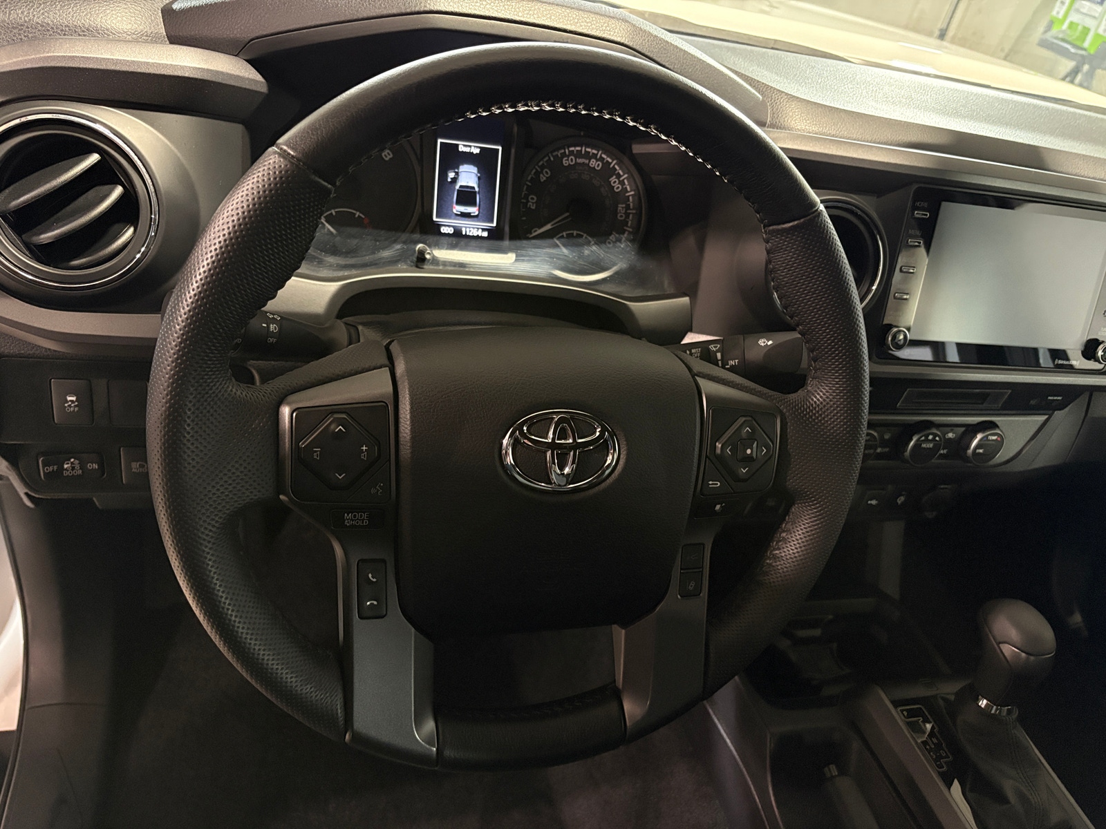 Thumbnail: 2022 Toyota Tacoma - 5