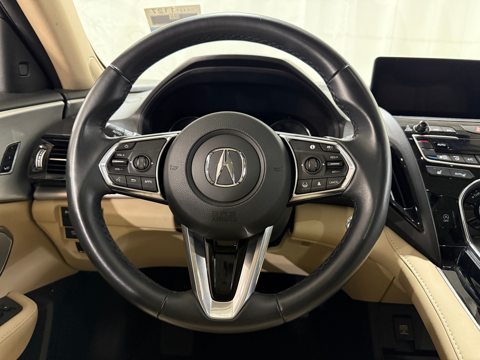 Thumbnail: 2022 Acura RDX - 4