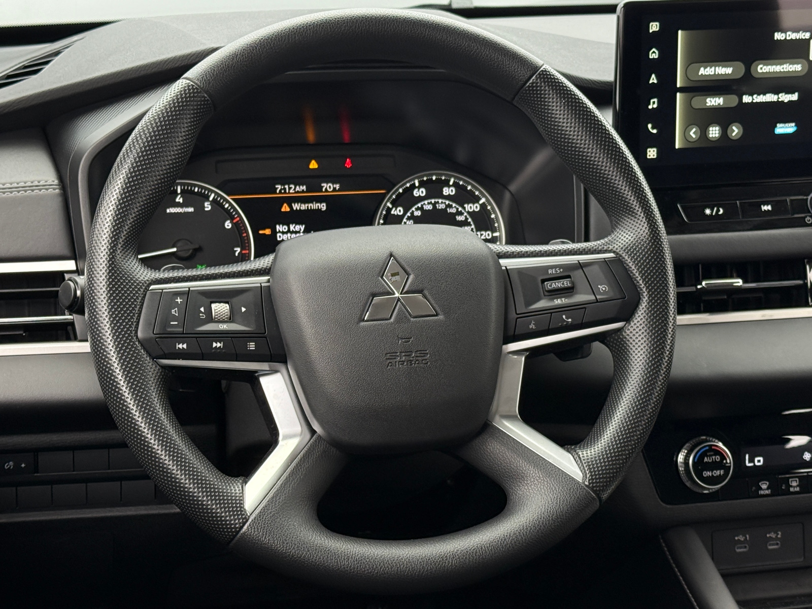 Thumbnail: 2025 Mitsubishi Outlander - 5