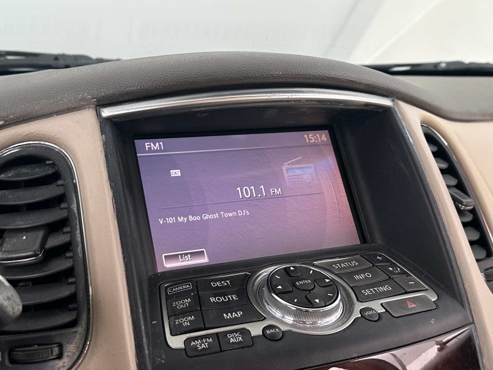 Thumbnail: 2011 INFINITI EX35 - 3