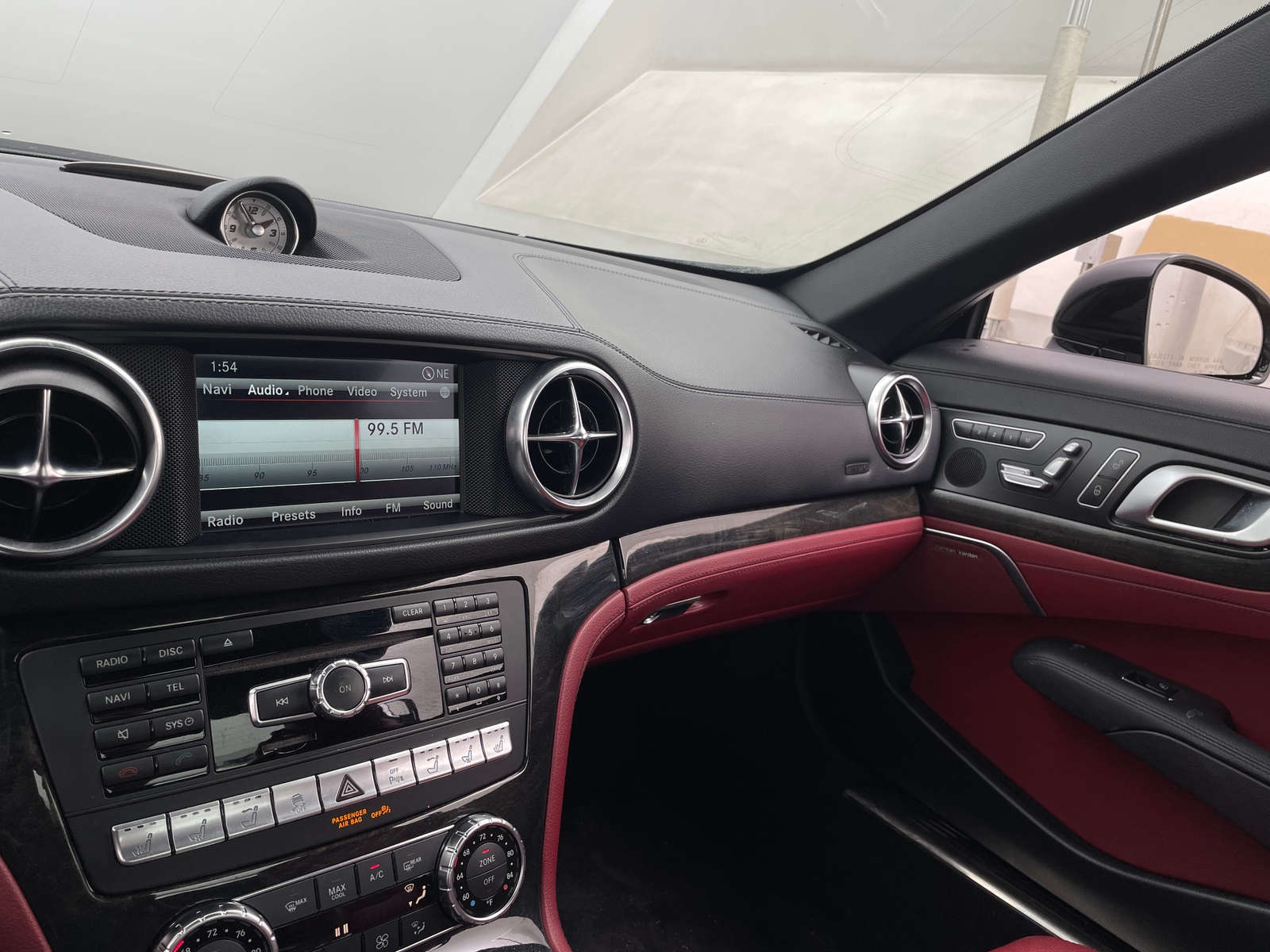 Thumbnail: 2015 Mercedes-Benz SL-Class - 3