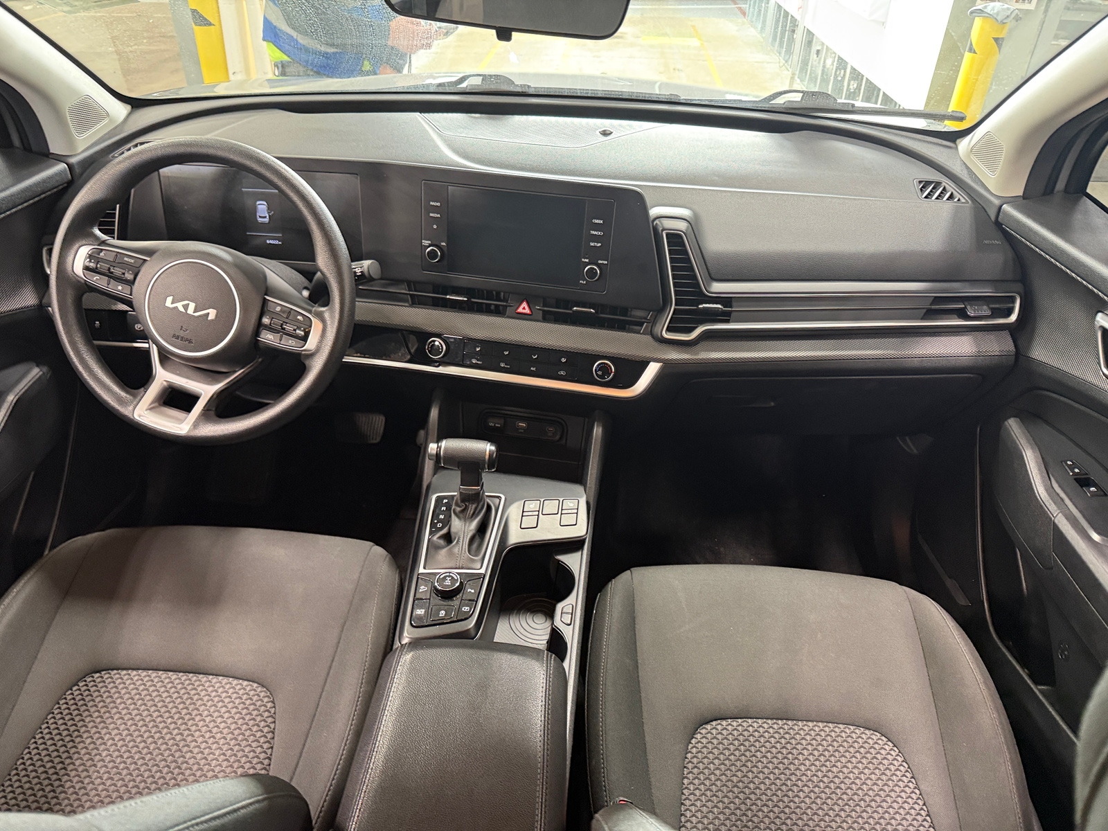 Thumbnail: 2023 Kia Sportage - 3