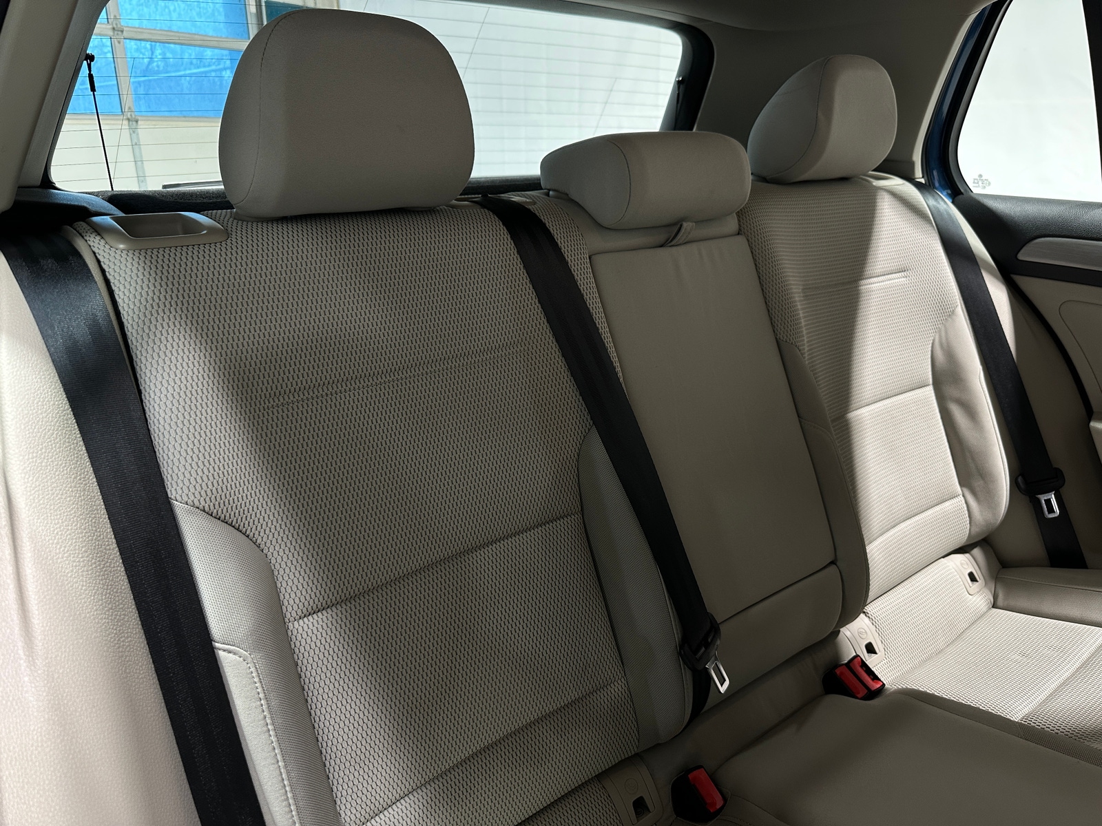 Thumbnail: 2016 Volkswagen Golf - 6