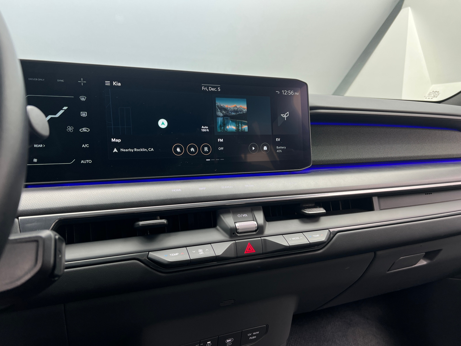 Thumbnail: 2024 Kia EV9 - 3