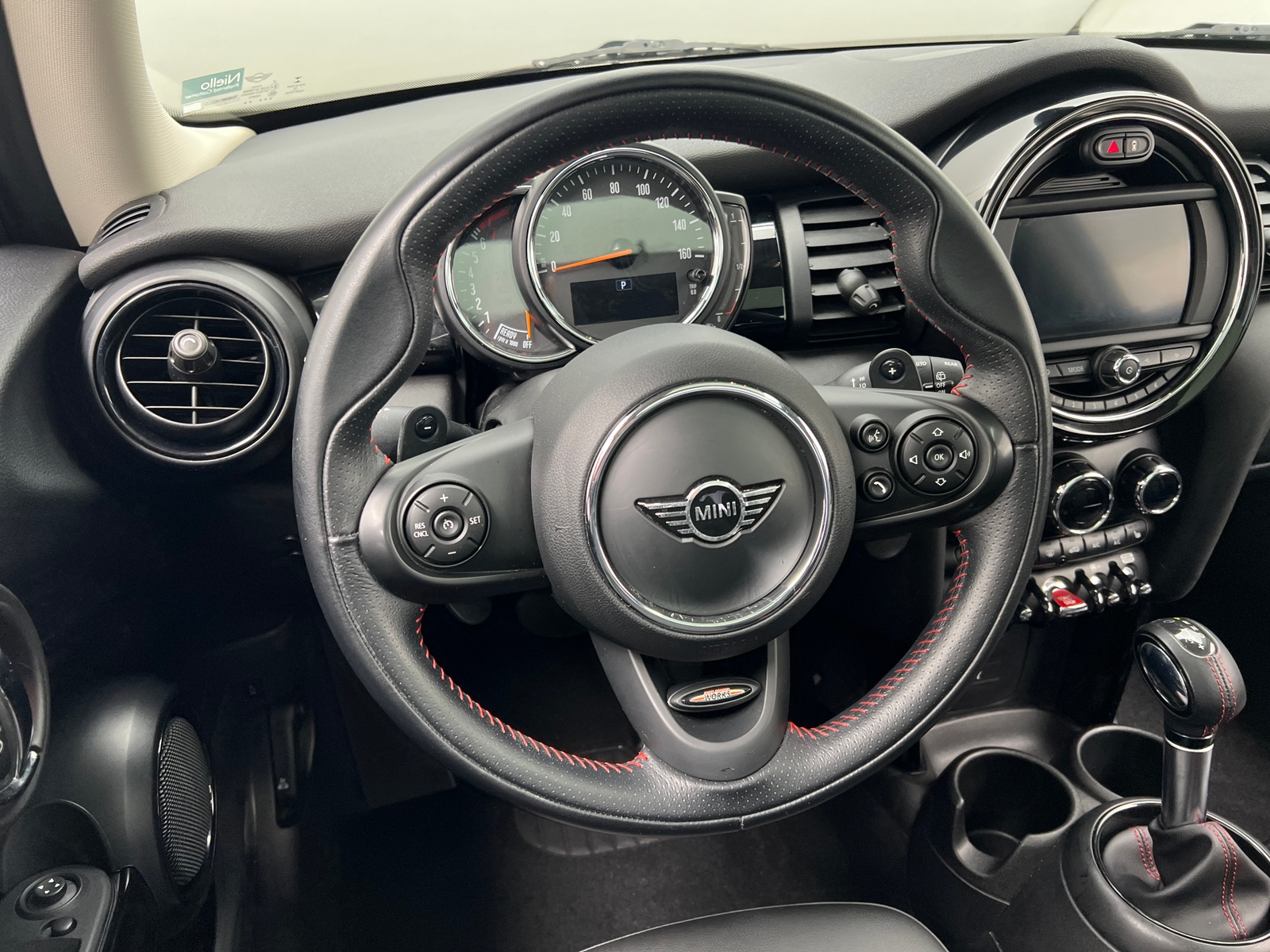 Thumbnail: 2019 MINI Cooper Hardtop - 4