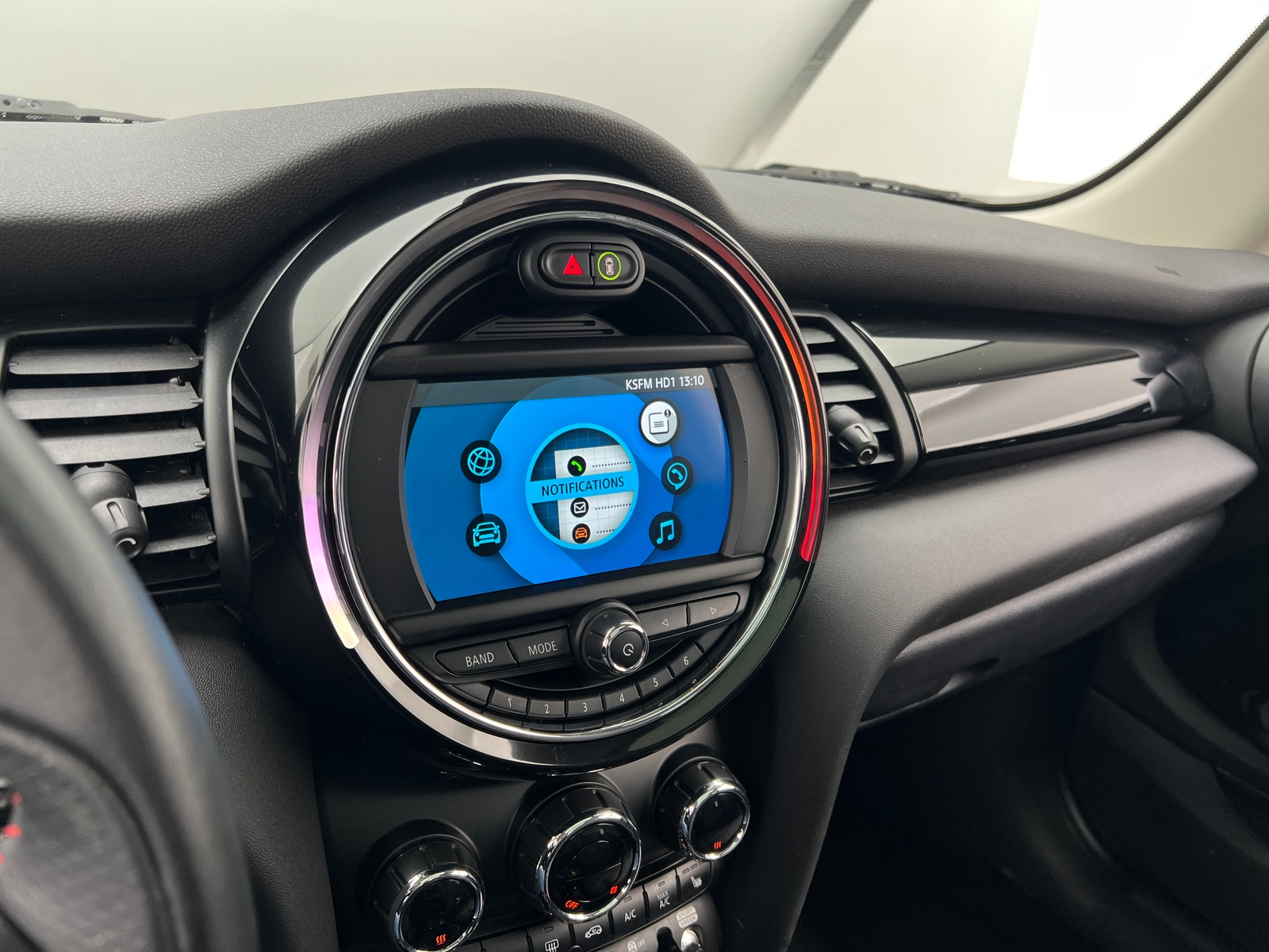 Thumbnail: 2019 MINI Cooper Hardtop - 3