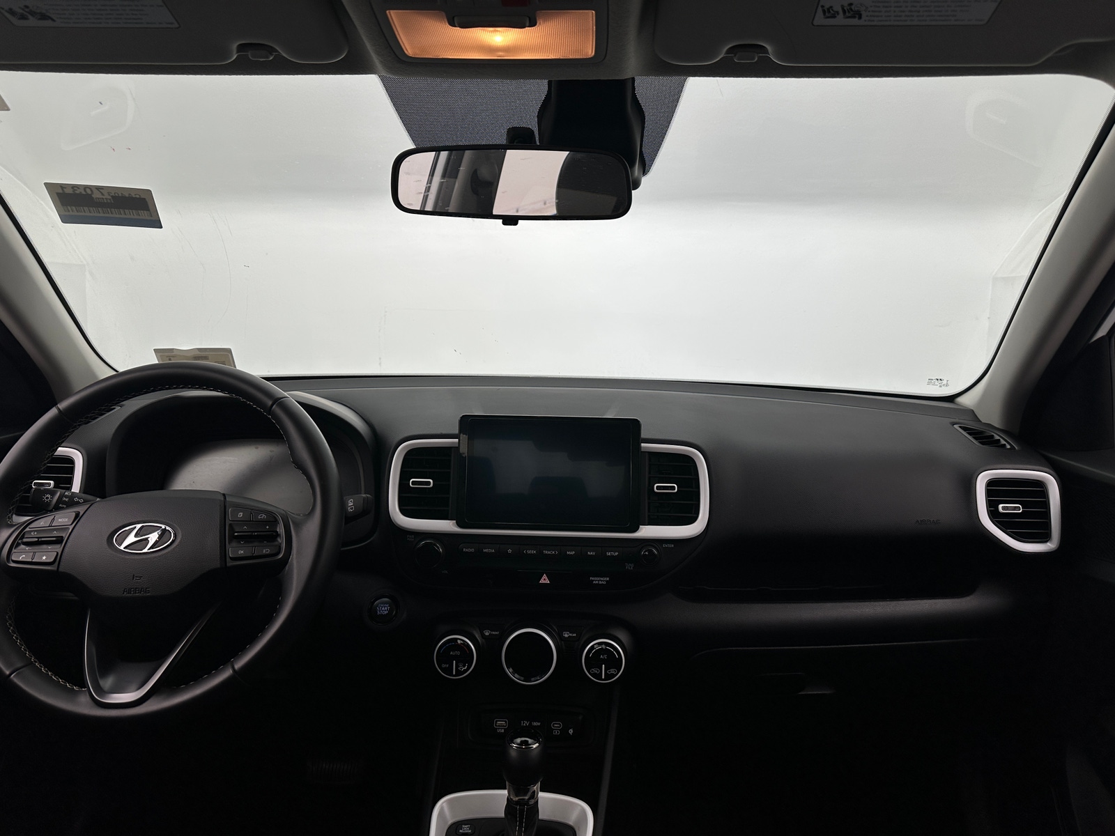 Thumbnail: 2025 Hyundai Venue - 3