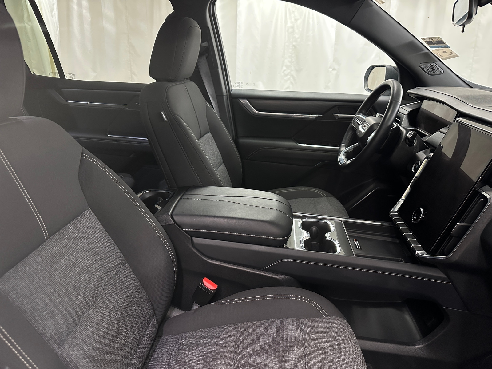 Thumbnail: 2025 GMC Acadia - 2