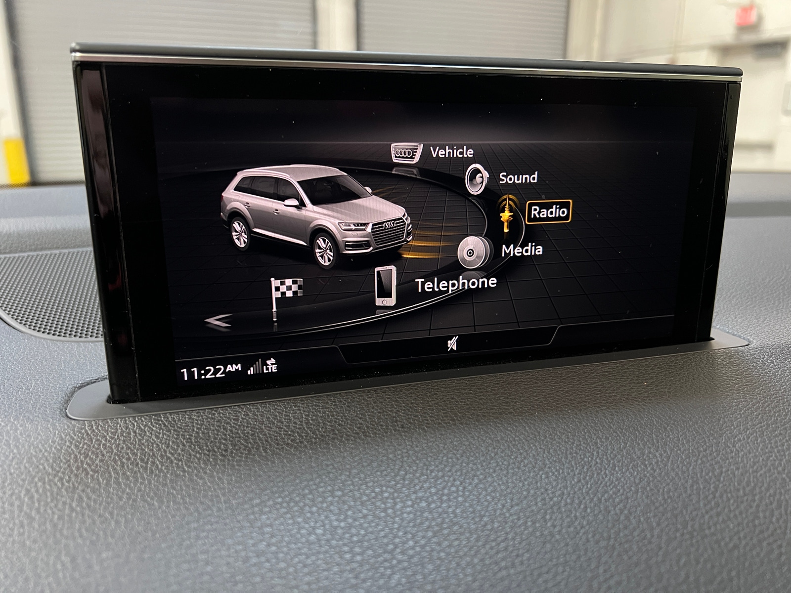 Thumbnail: 2019 Audi Q7 - 3