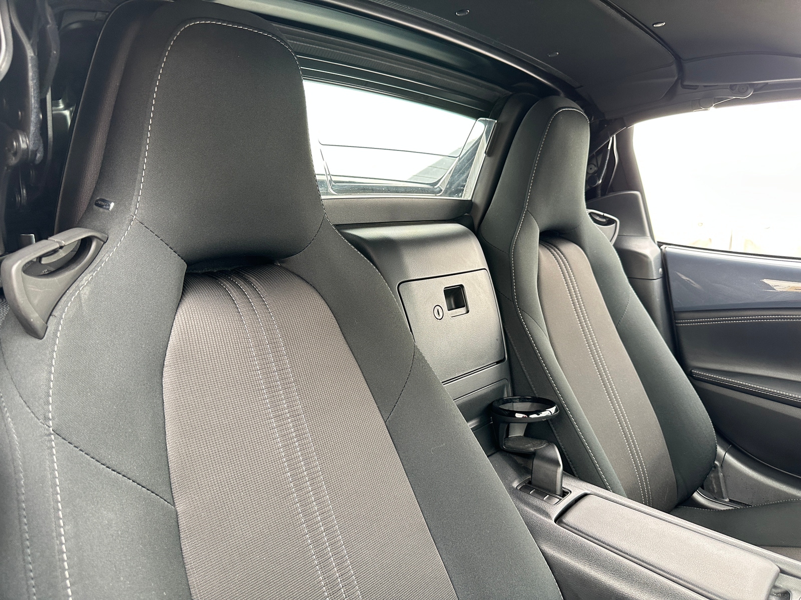 Thumbnail: 2021 Mazda MX-5 Miata - 2