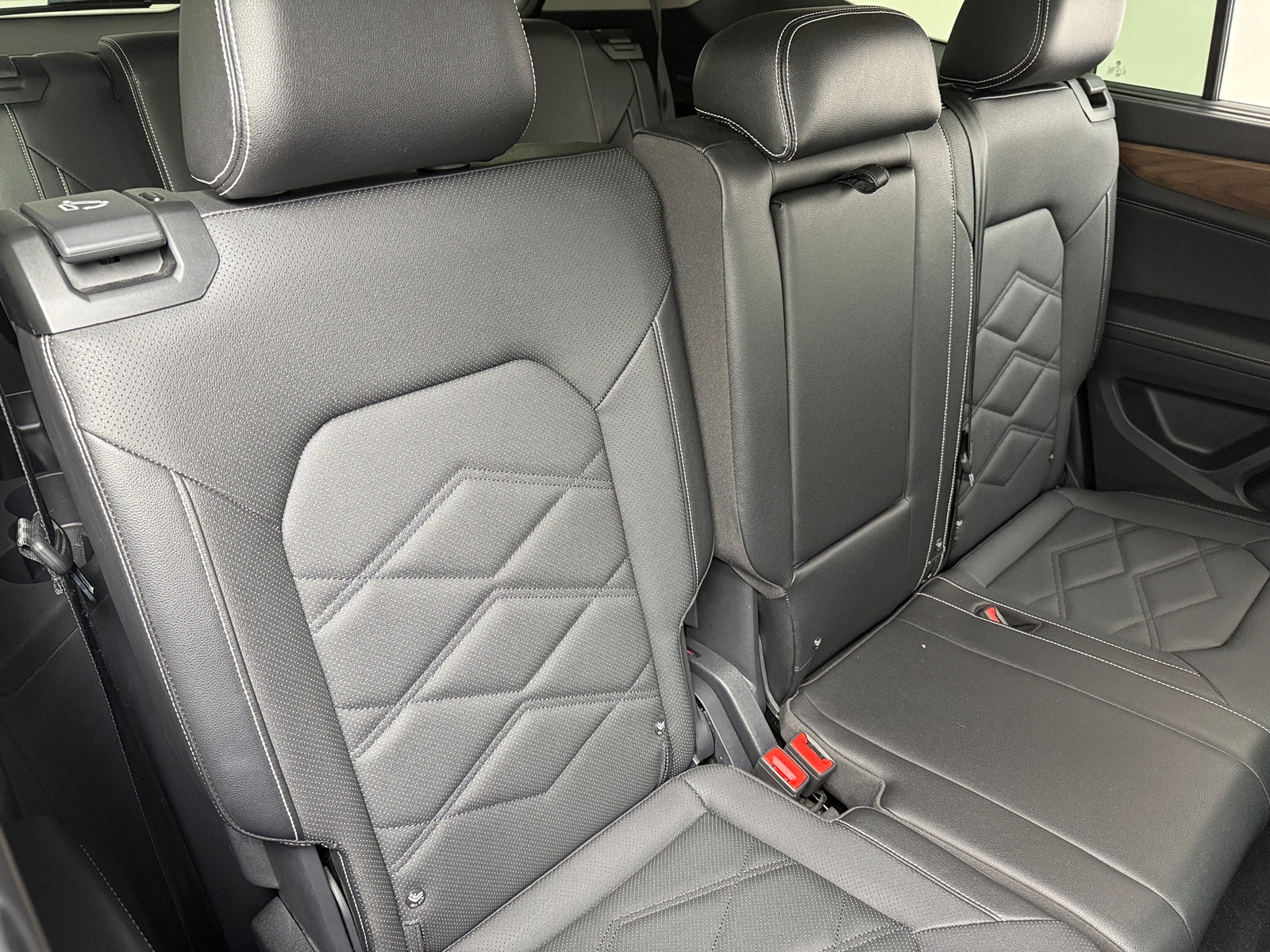 Thumbnail: 2025 Volkswagen Atlas - 5