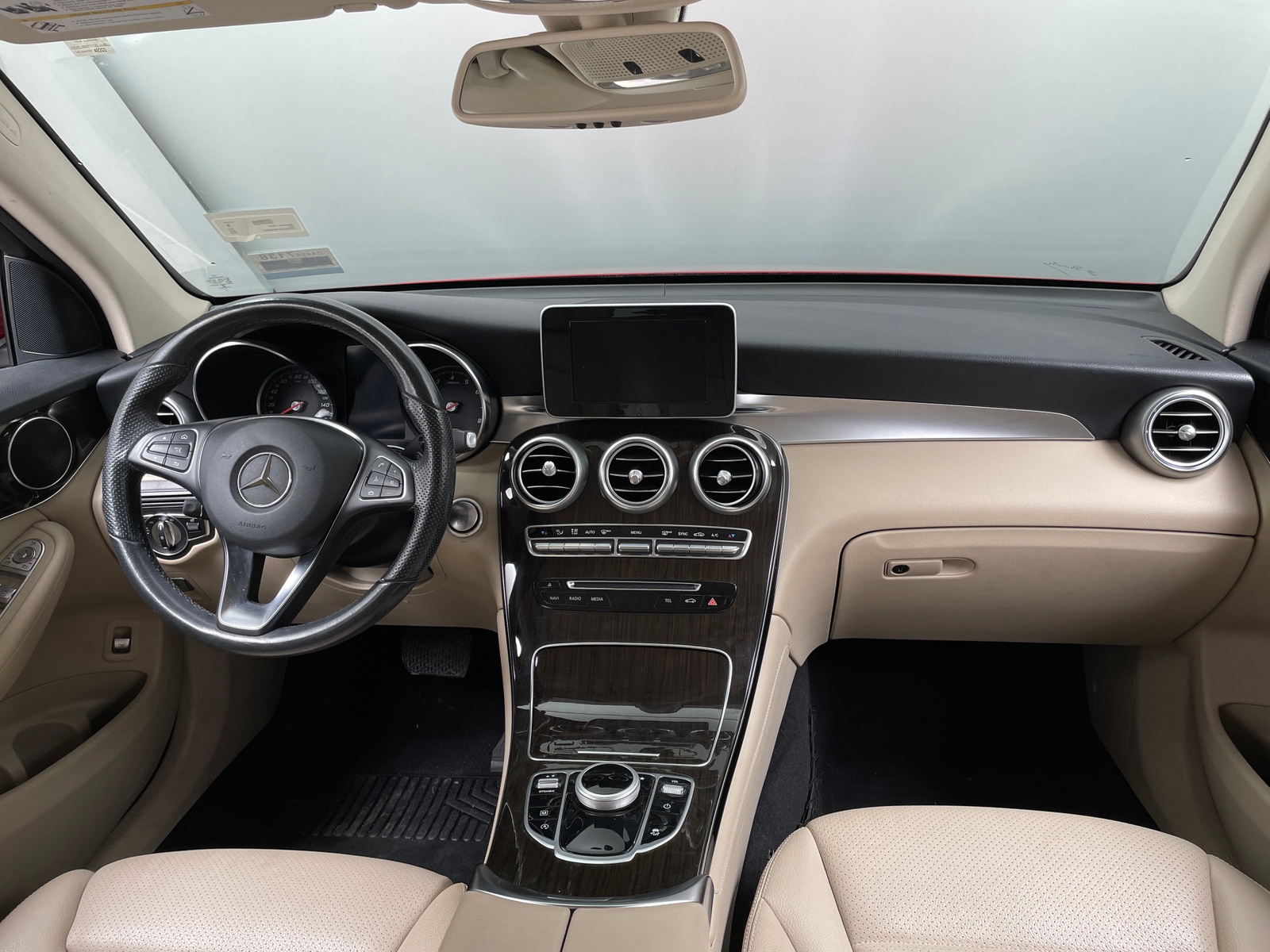 Thumbnail: 2019 Mercedes-Benz GLC - 2