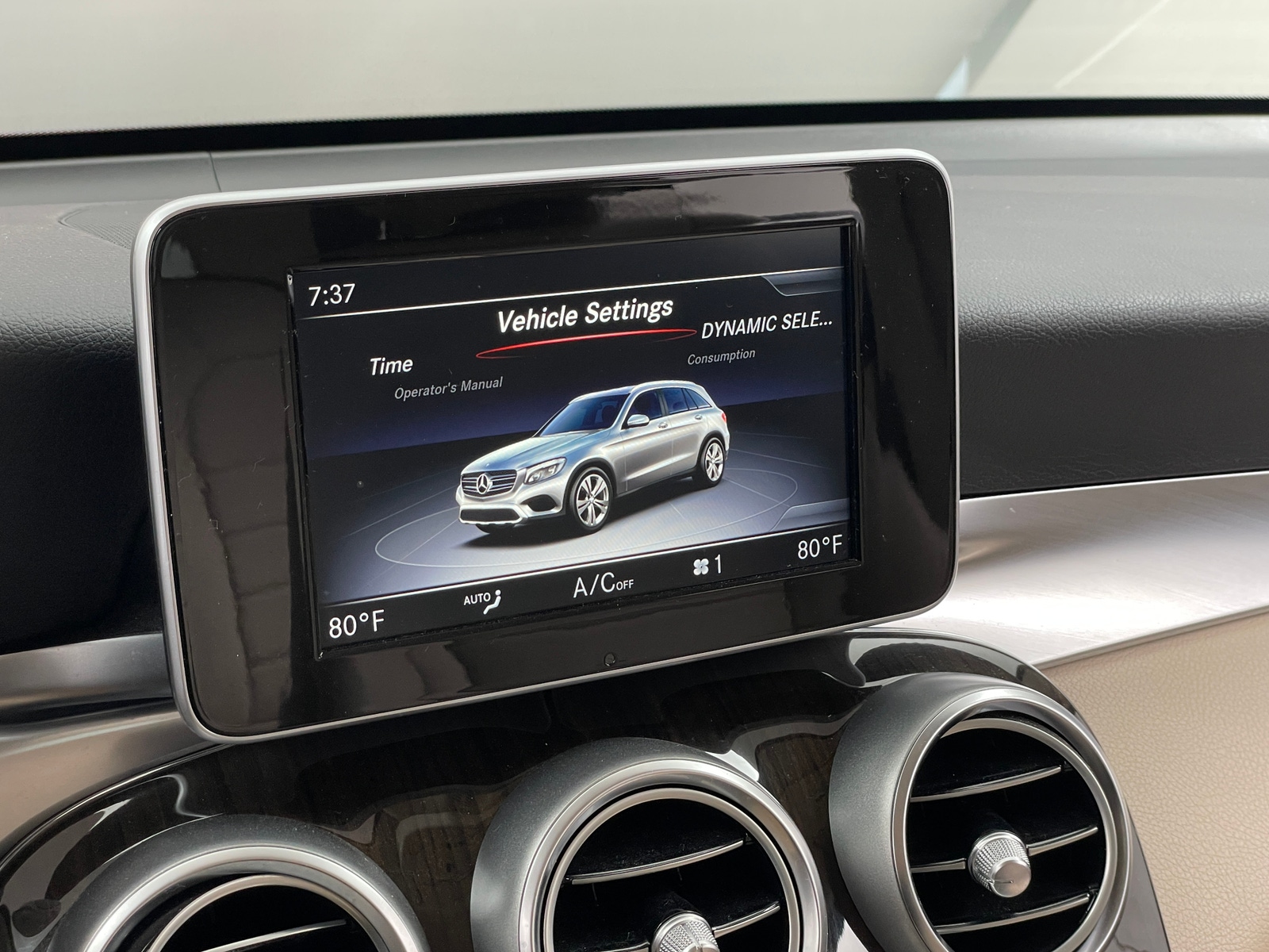 Thumbnail: 2019 Mercedes-Benz GLC - 3