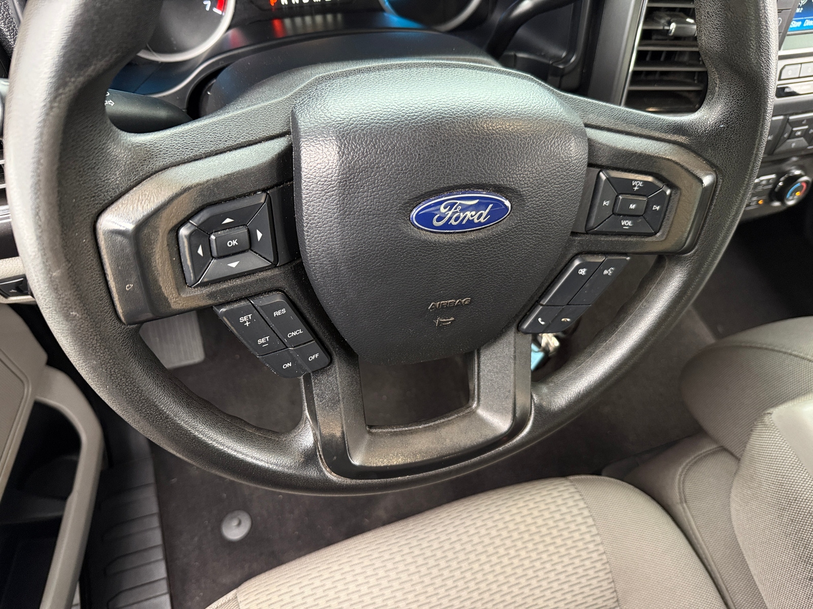 Thumbnail: 2019 Ford Econoline - 5