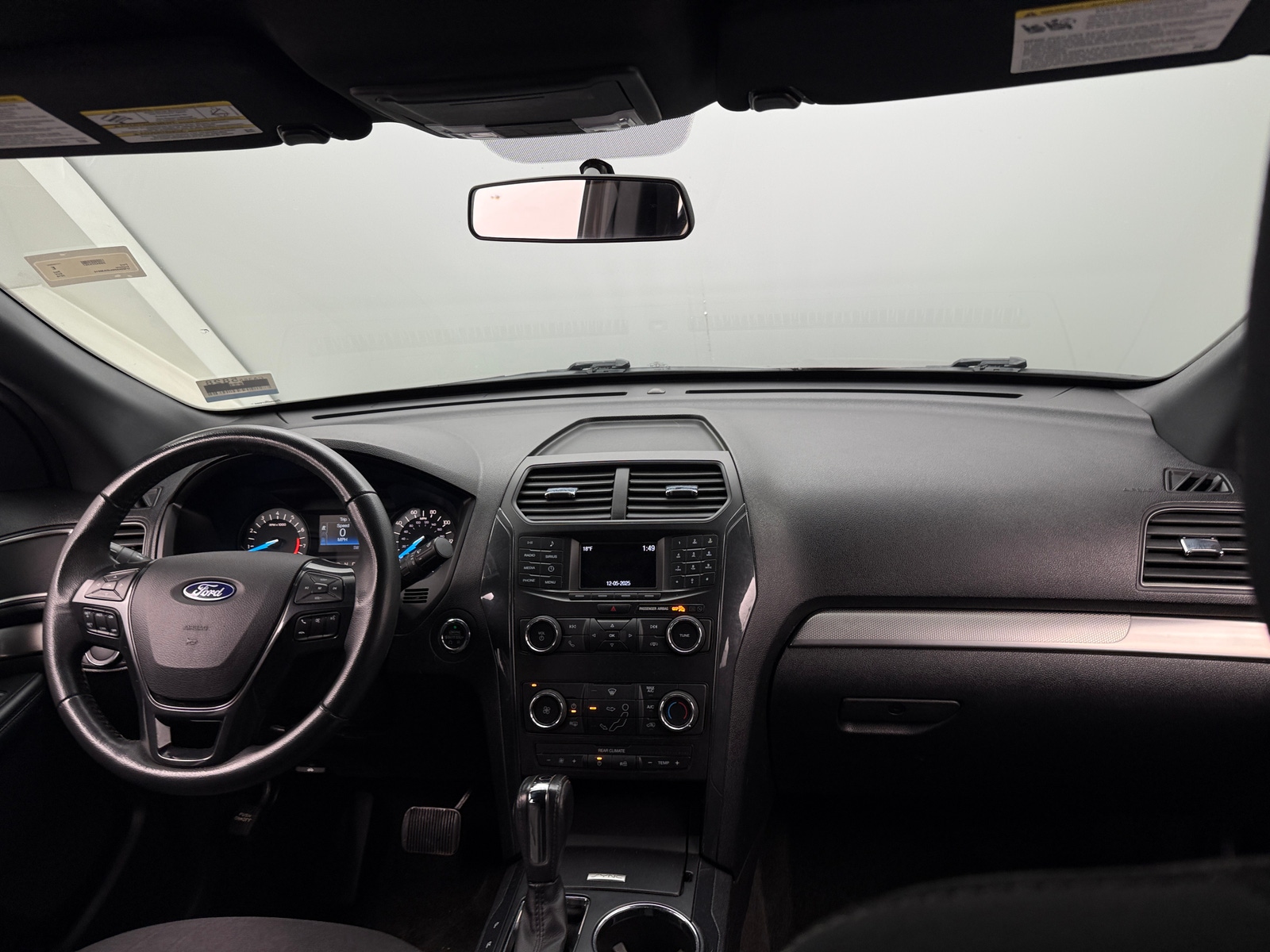 Thumbnail: 2018 Ford Explorer - 3