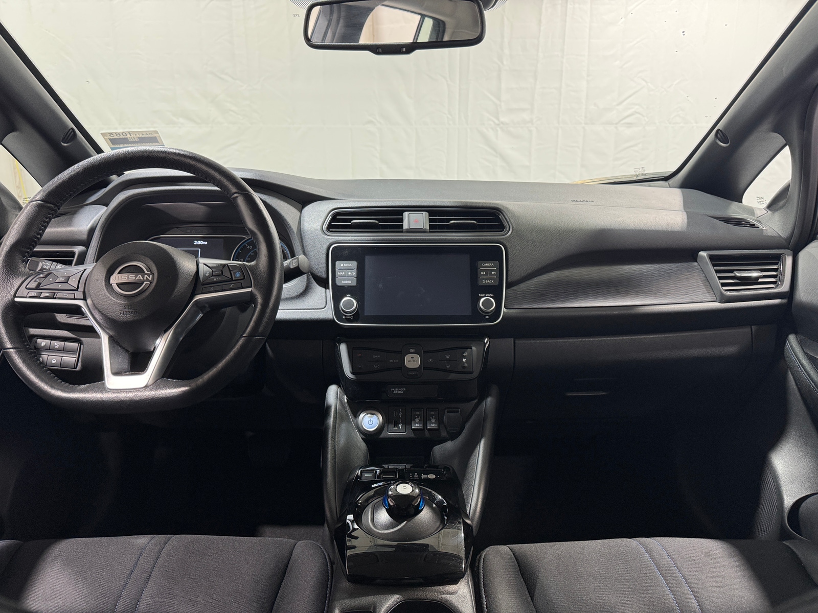 Thumbnail: 2023 Nissan Leaf - 3