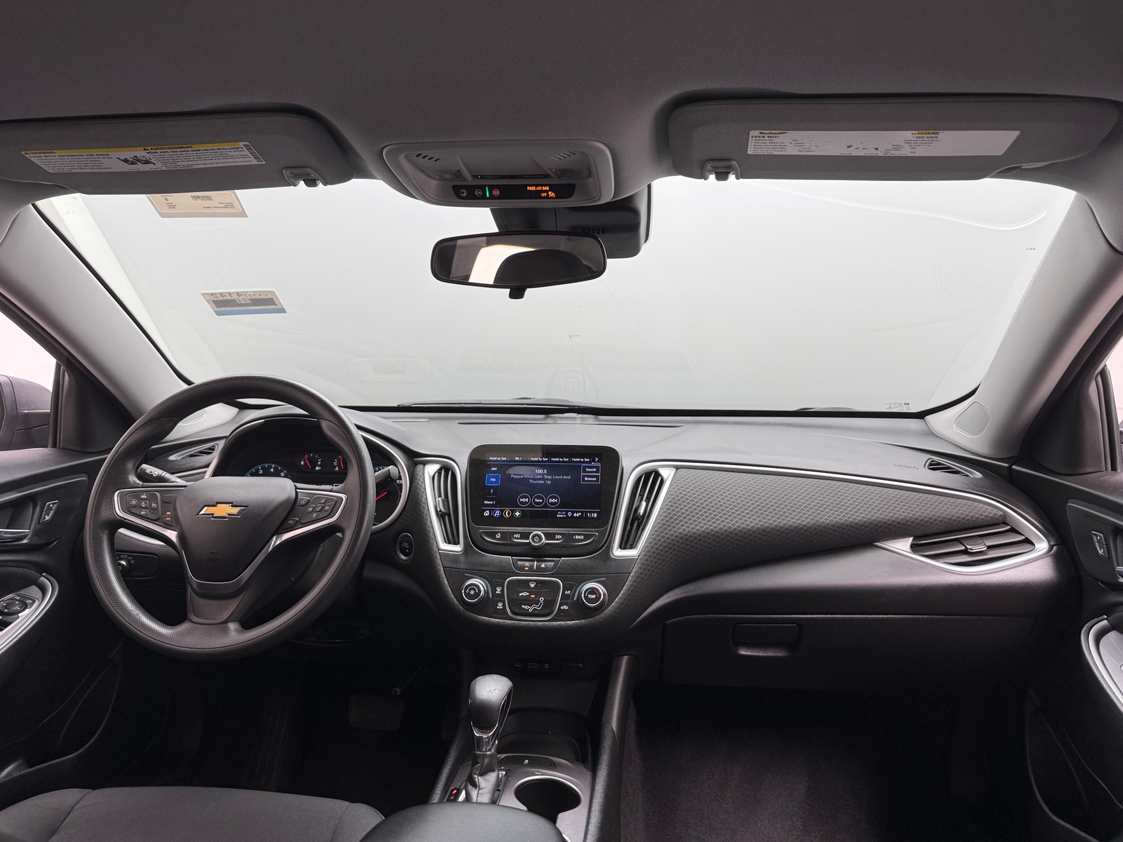 Thumbnail: 2023 Chevrolet Malibu - 3