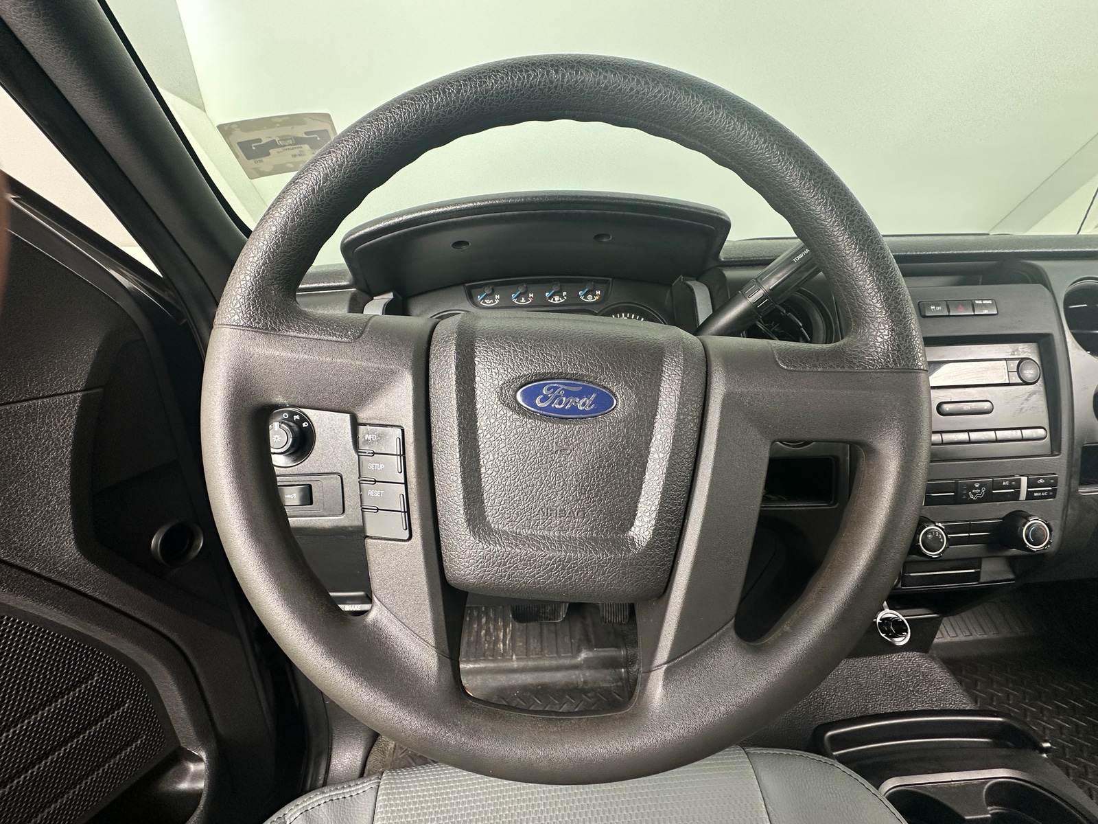 Thumbnail: 2013 Ford Econoline - 4