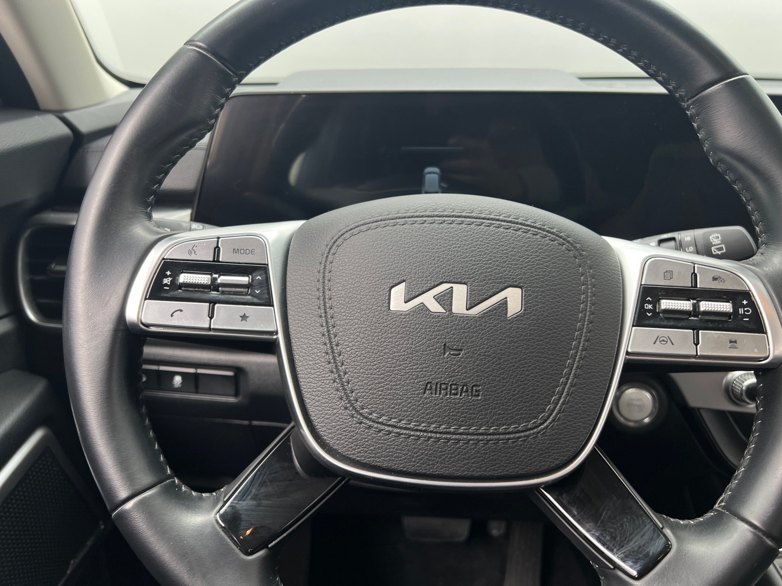 Thumbnail: 2024 Kia Telluride - 4