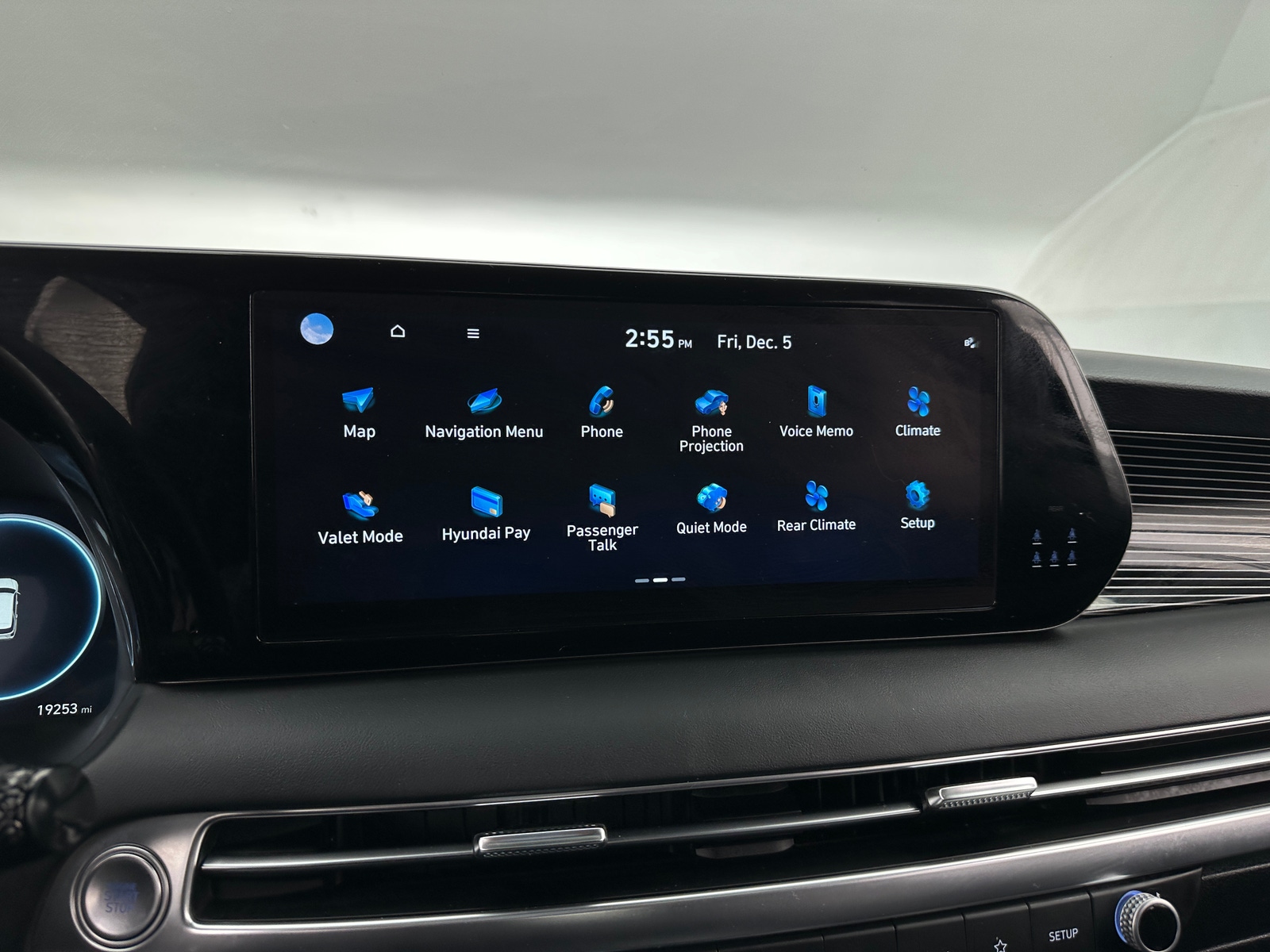 Thumbnail: 2023 Hyundai Palisade - 3