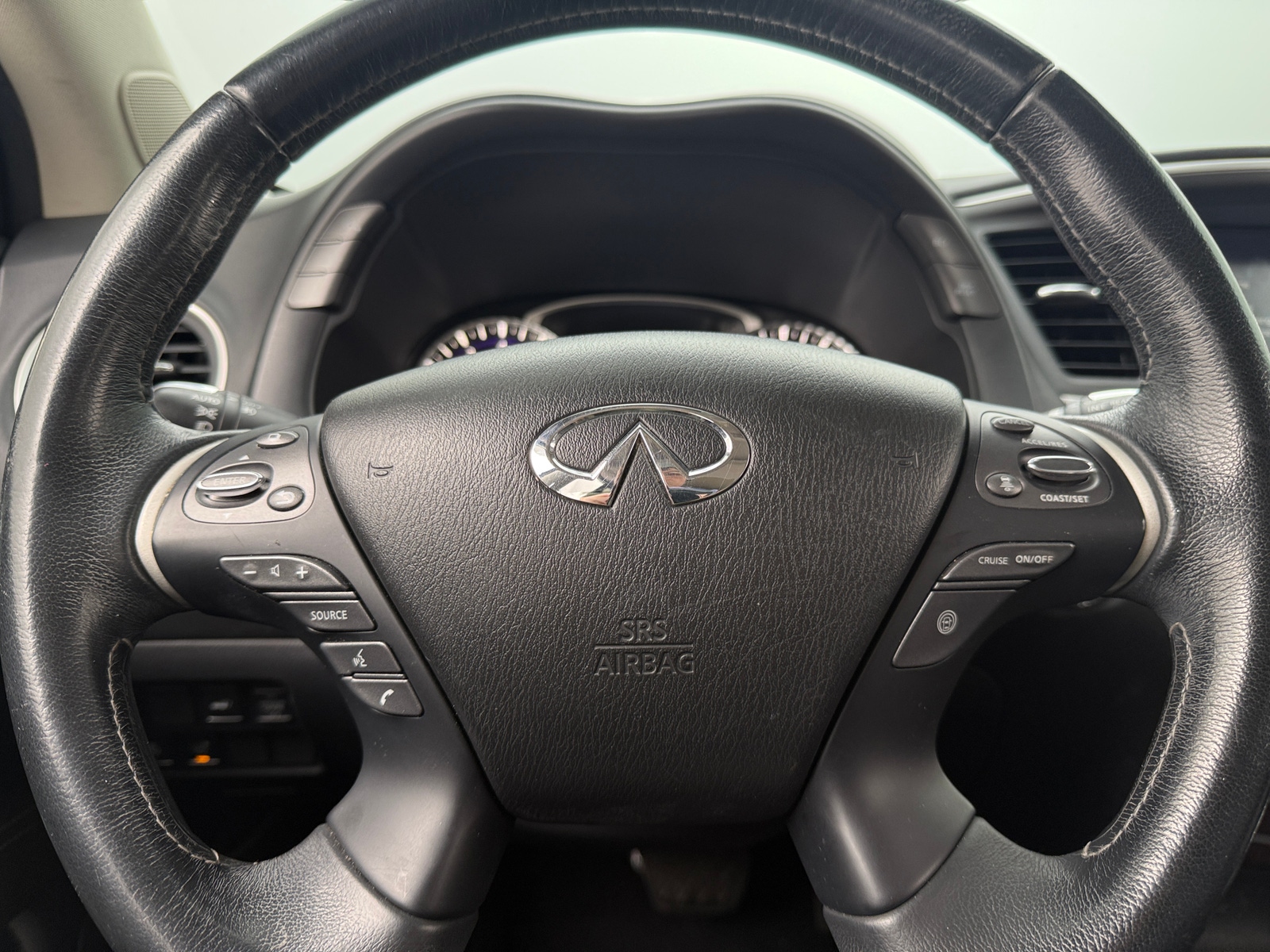 Thumbnail: 2017 INFINITI QX60 - 4