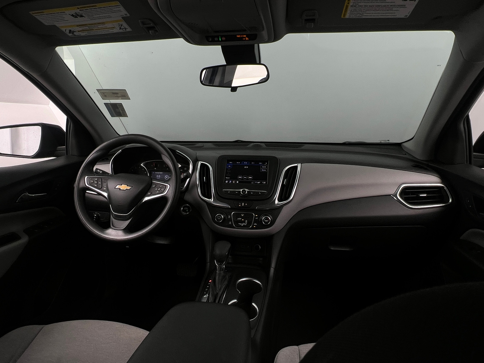 Thumbnail: 2022 Chevrolet Equinox - 3