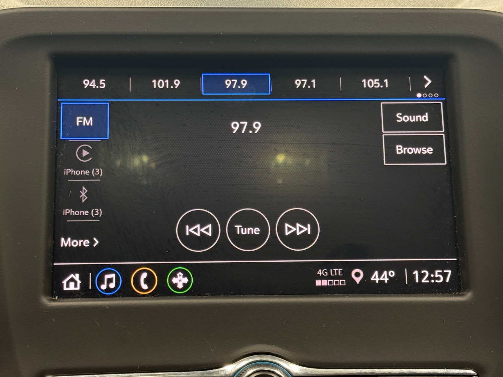 Thumbnail: 2022 Chevrolet Equinox - 4