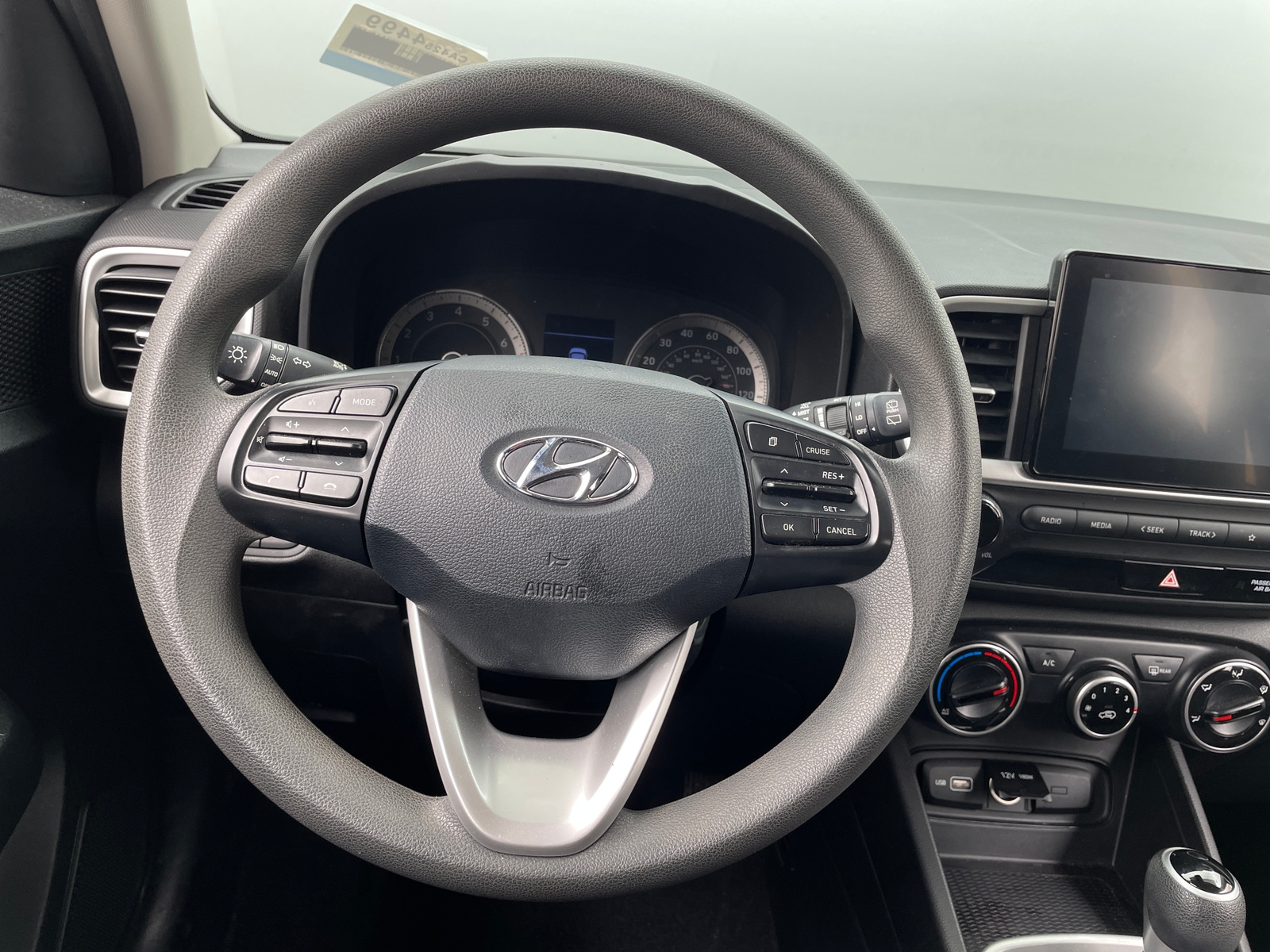 Thumbnail: 2022 Hyundai Venue - 5