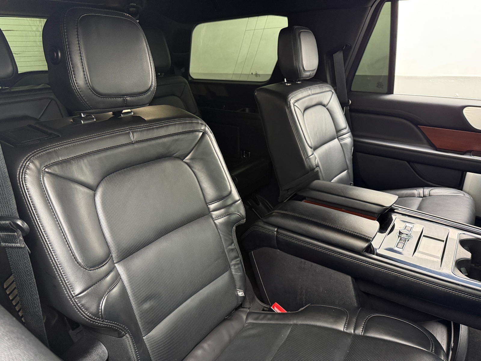 Thumbnail: 2020 Lincoln Navigator - 5