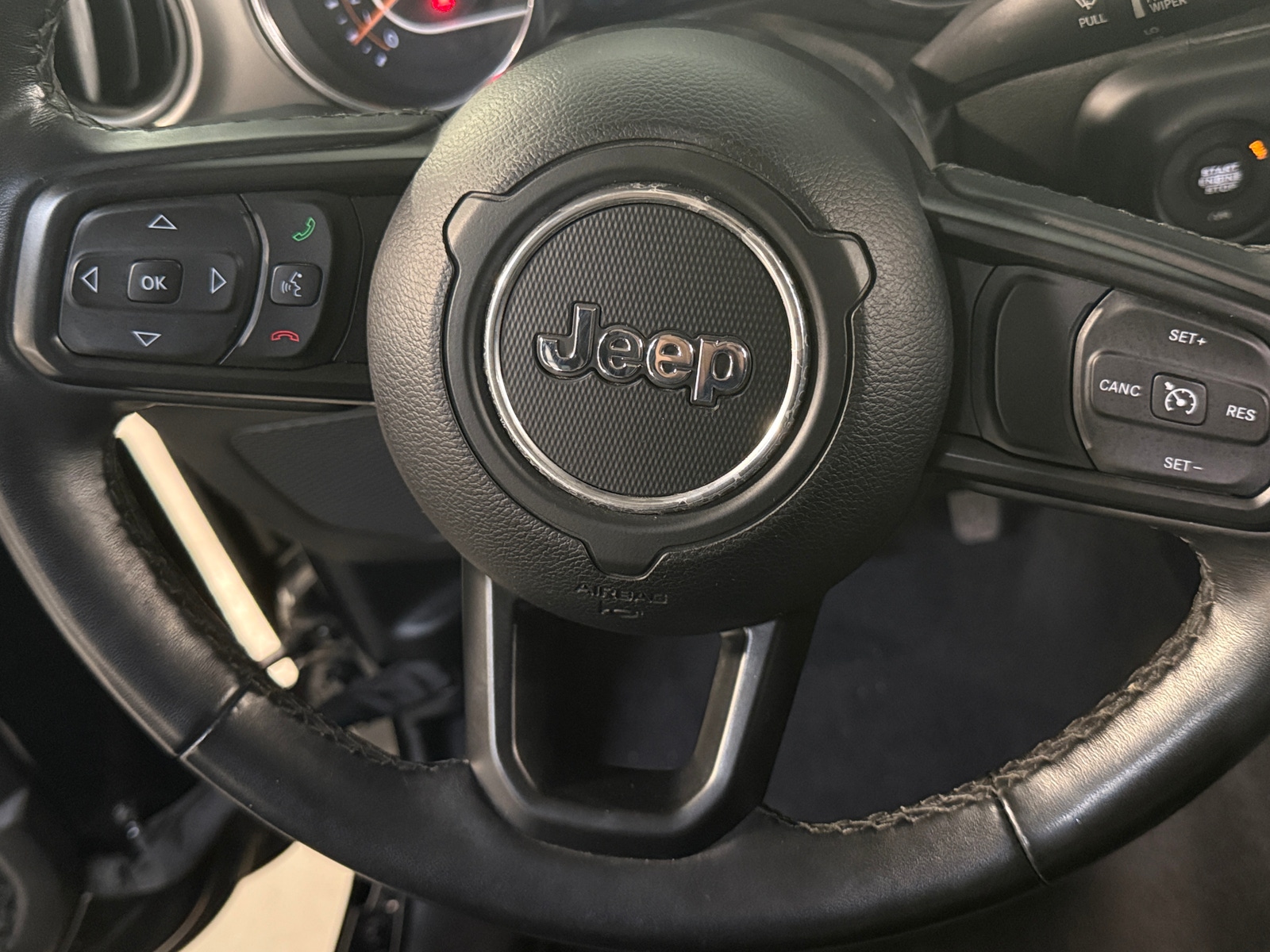 Thumbnail: 2021 Jeep Gladiator - 5