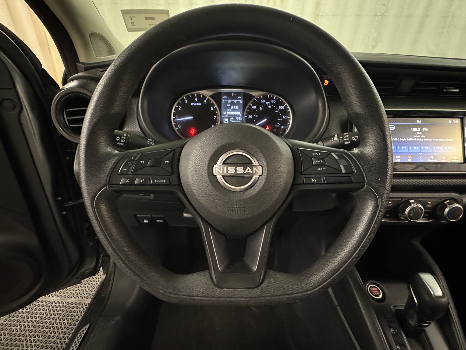 Thumbnail: 2024 Nissan Kicks - 5