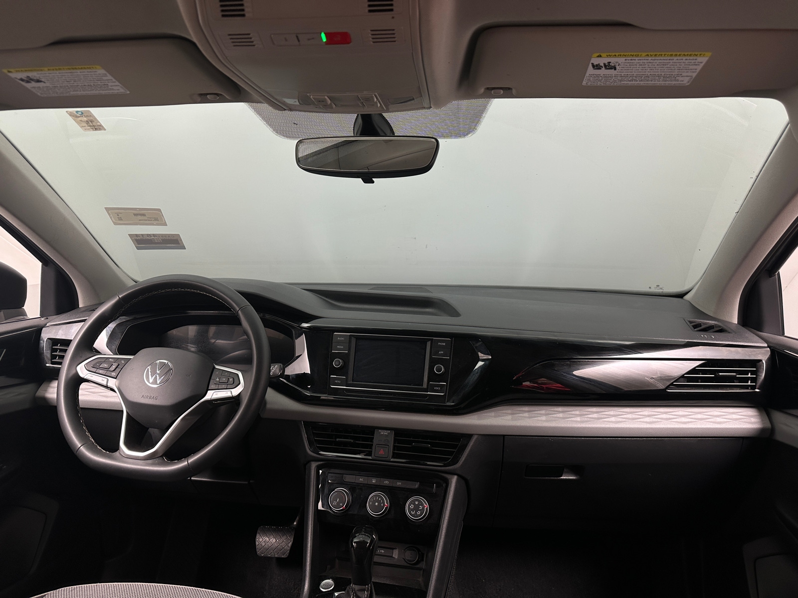 Thumbnail: 2023 Volkswagen Taos - 3