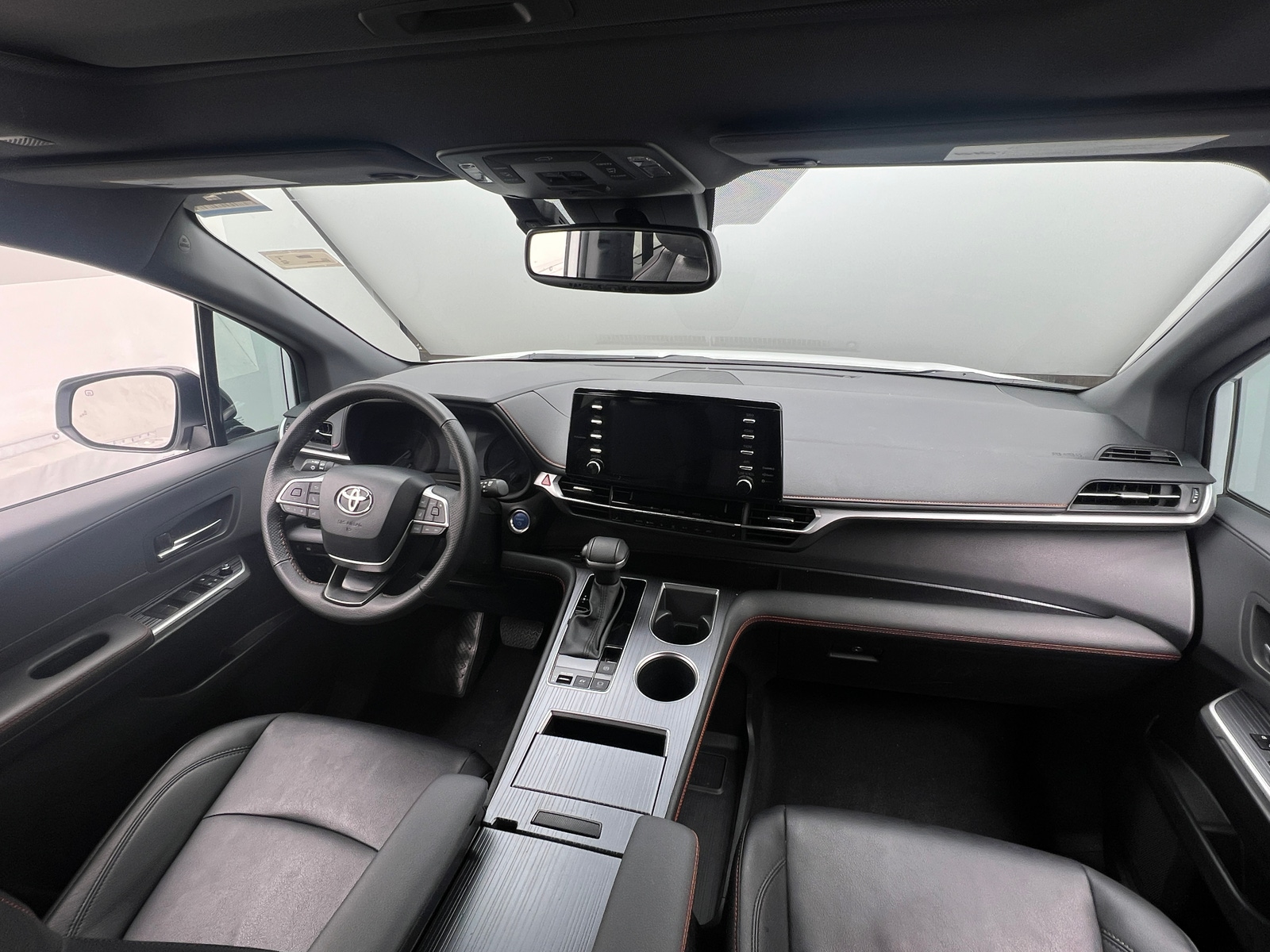 Thumbnail: 2024 Toyota Sienna - 2