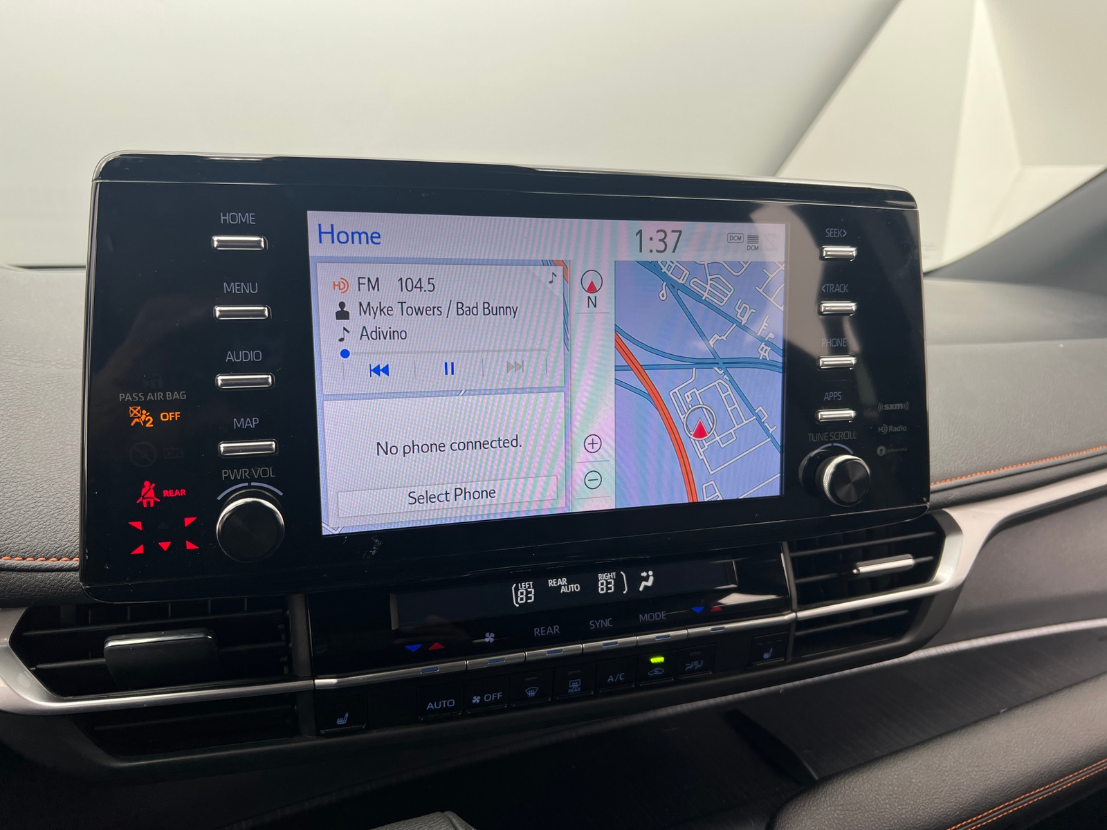 Thumbnail: 2024 Toyota Sienna - 3