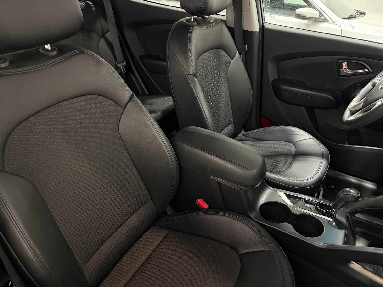 Thumbnail: 2013 Hyundai Tucson - 2