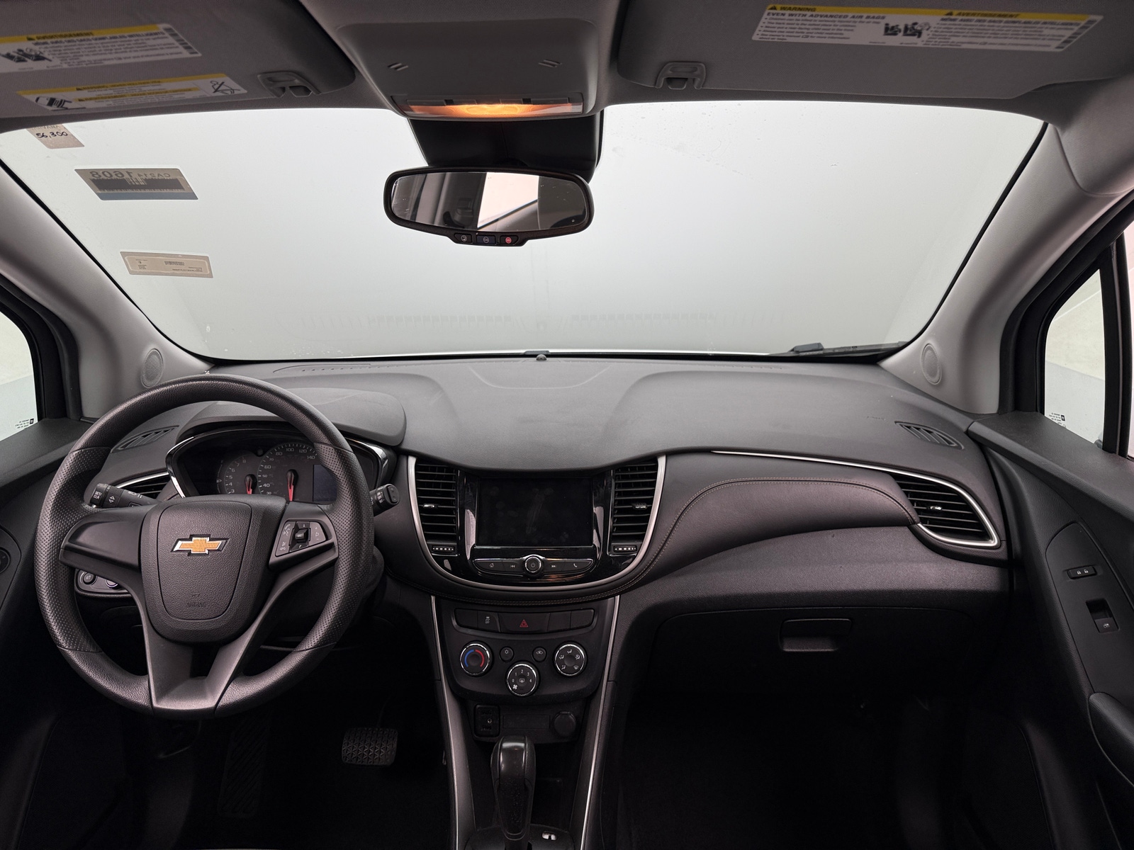 Thumbnail: 2018 Chevrolet Trax - 3