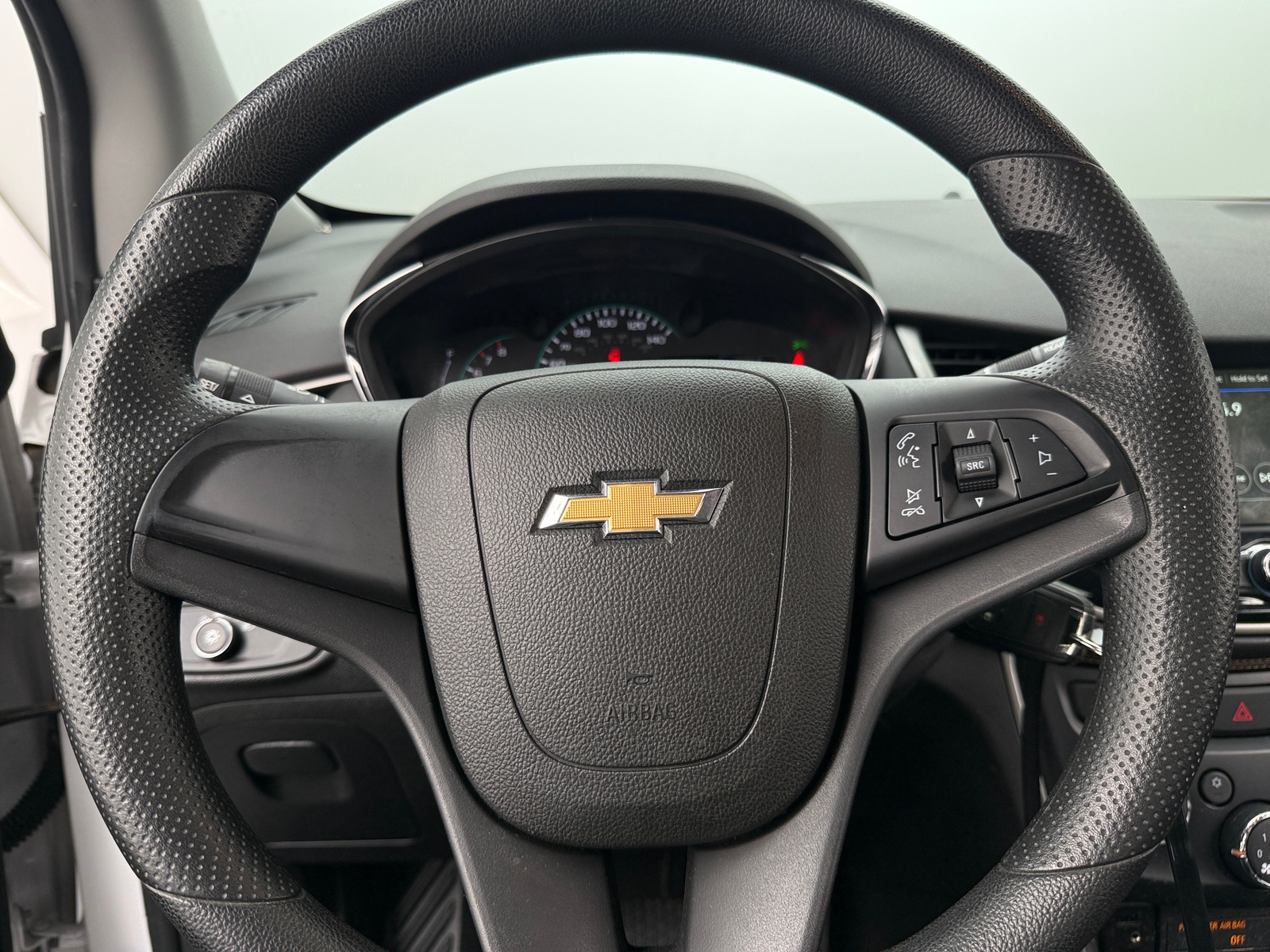 Thumbnail: 2018 Chevrolet Trax - 5